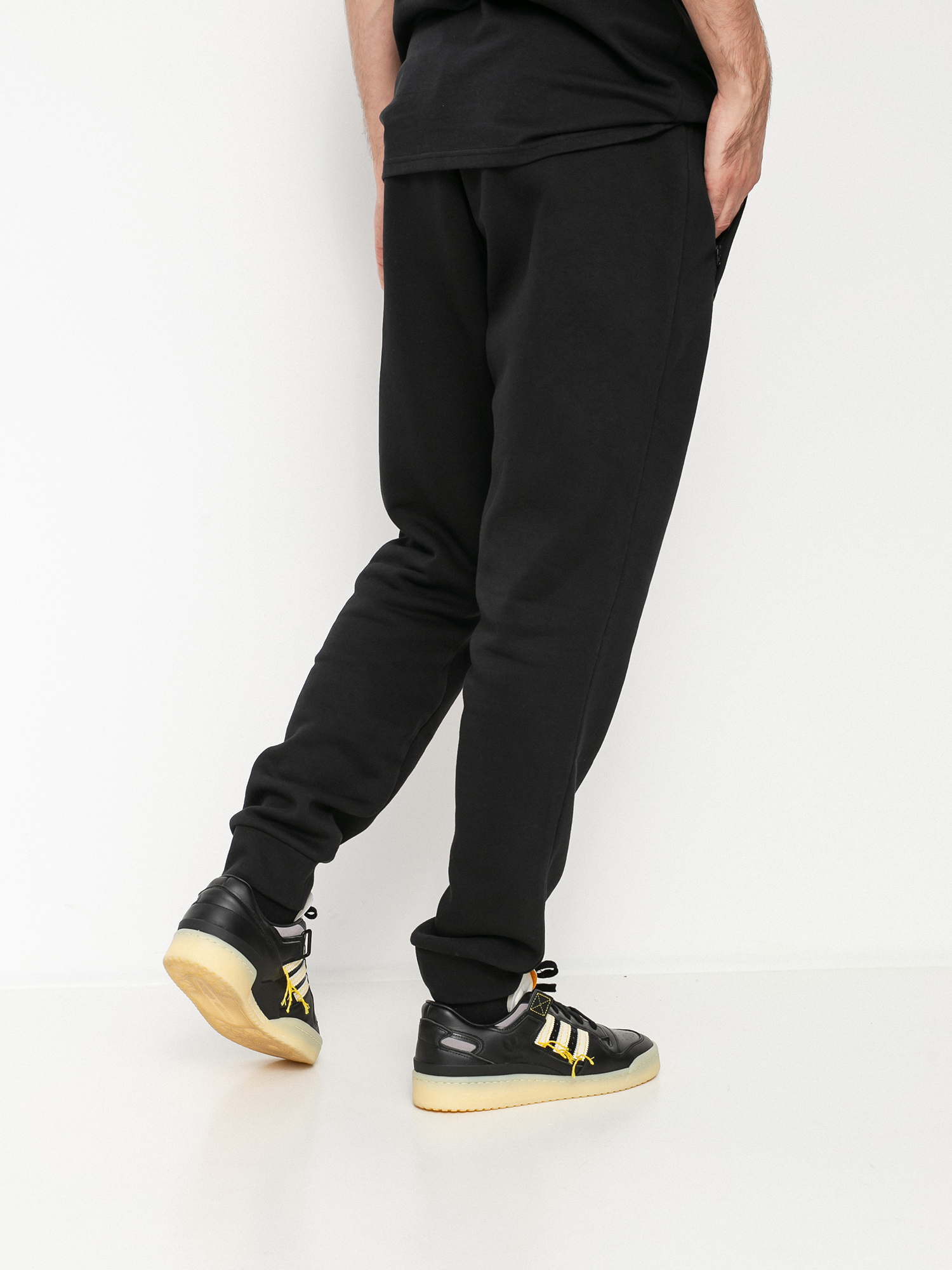 Pantaloni adidas Originals Adicolor Essentials Trefoil (black)