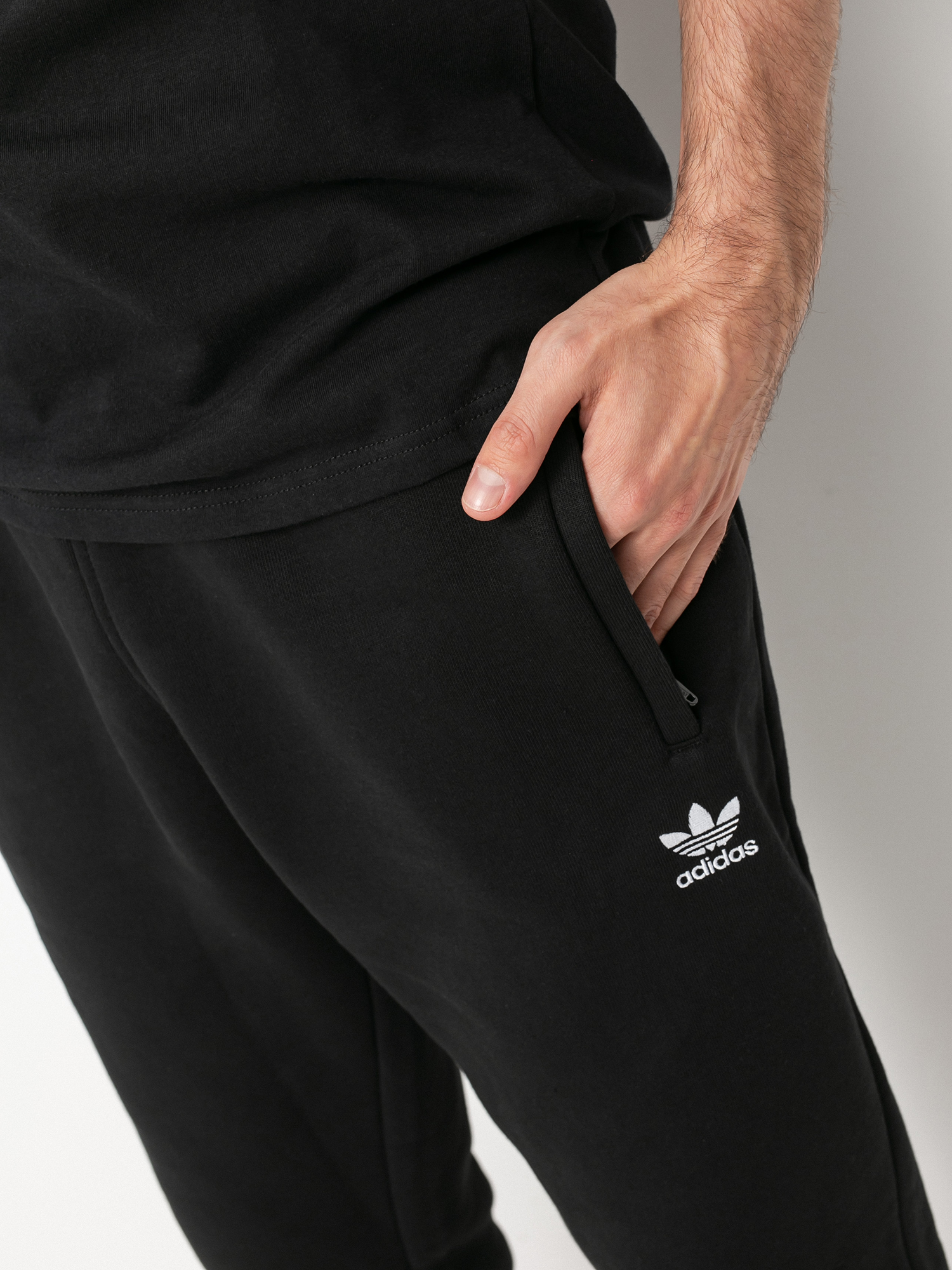 Pantaloni adidas Originals Adicolor Essentials Trefoil (black)
