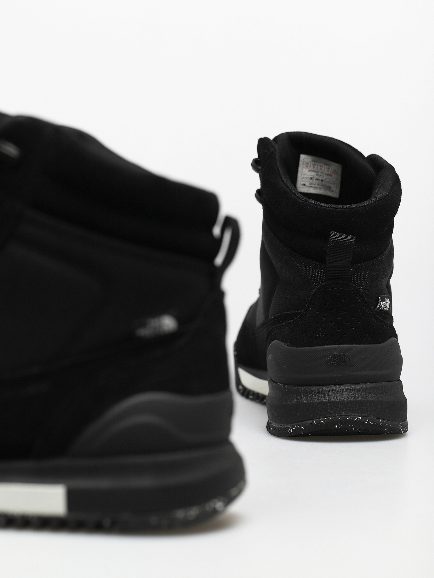 Pantofi The North Face Back To Berkeley III Textile Wp (tnf black/tnf white)
