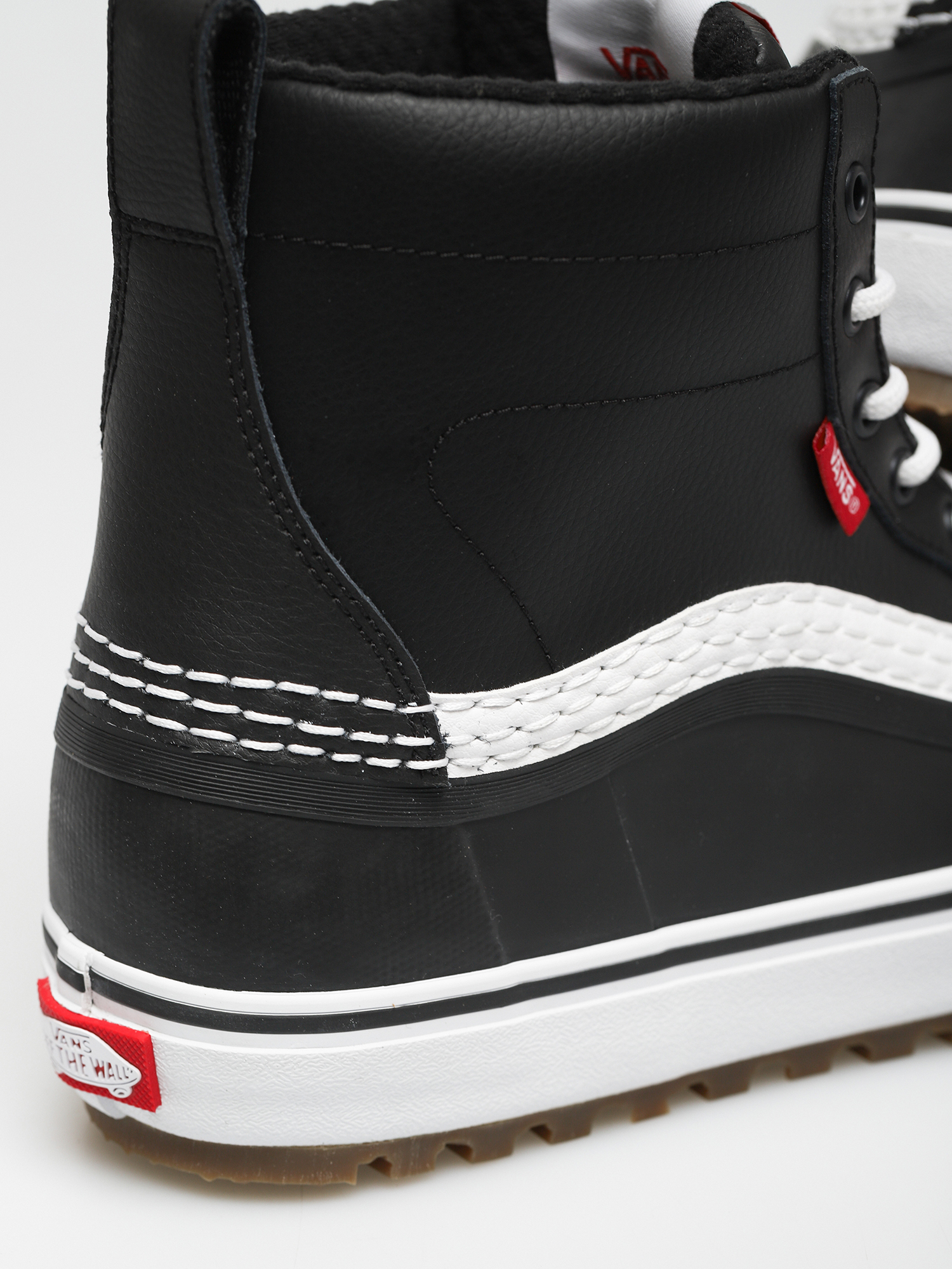 Pantofi Vans Standard Mid Snow MTE (black/white)