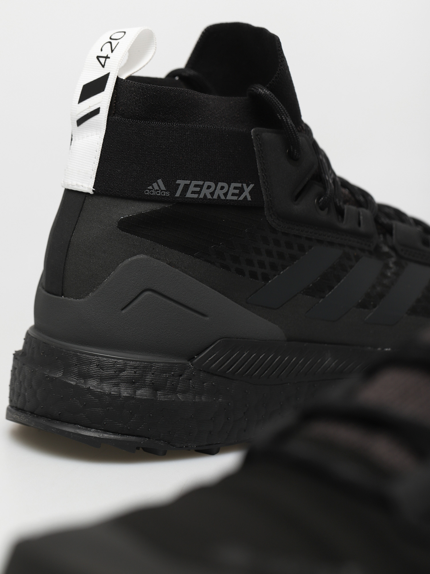 Pantofi adidas Originals Terrex Free Hiker Gtx (cblack/carbon/ftwwht)