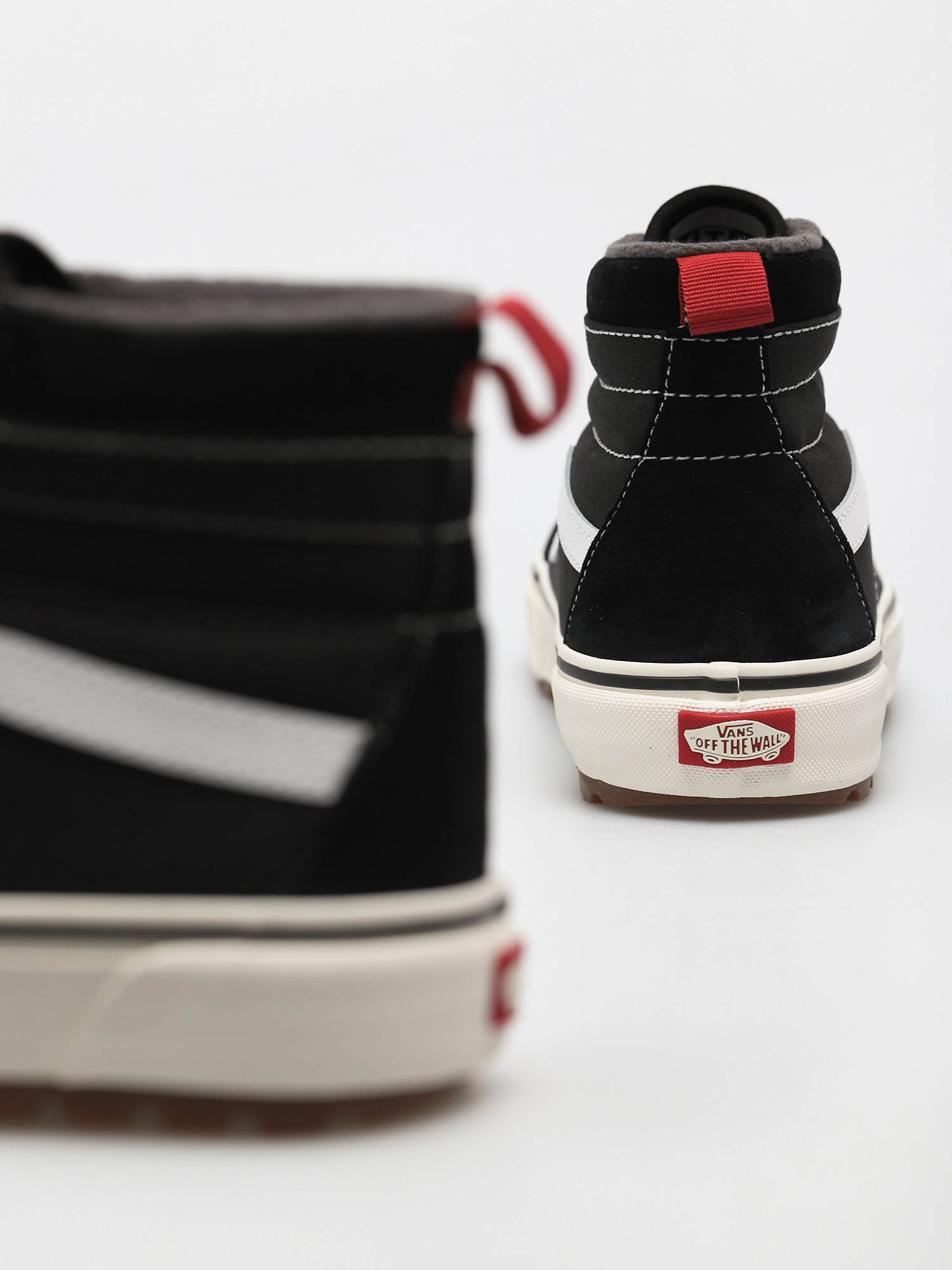Pantofi Vans Sk8 Hi MTE 1 (black/true white)