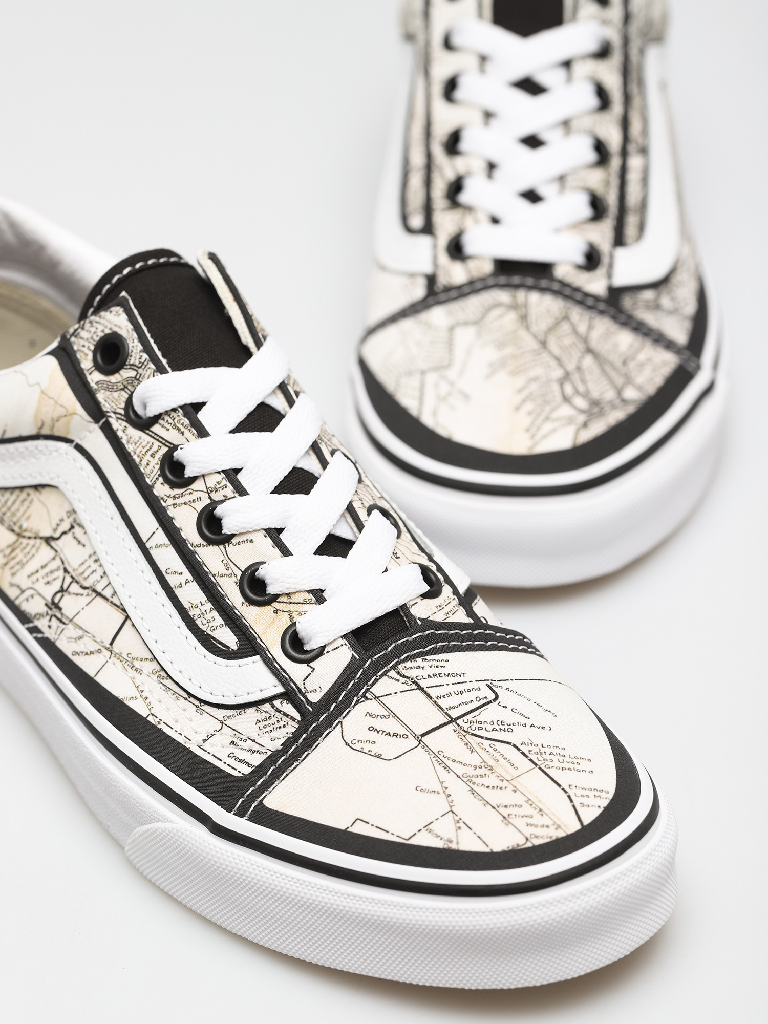 Pantofi Vans X Moca Old Skool Wmn (frances stark/maps)
