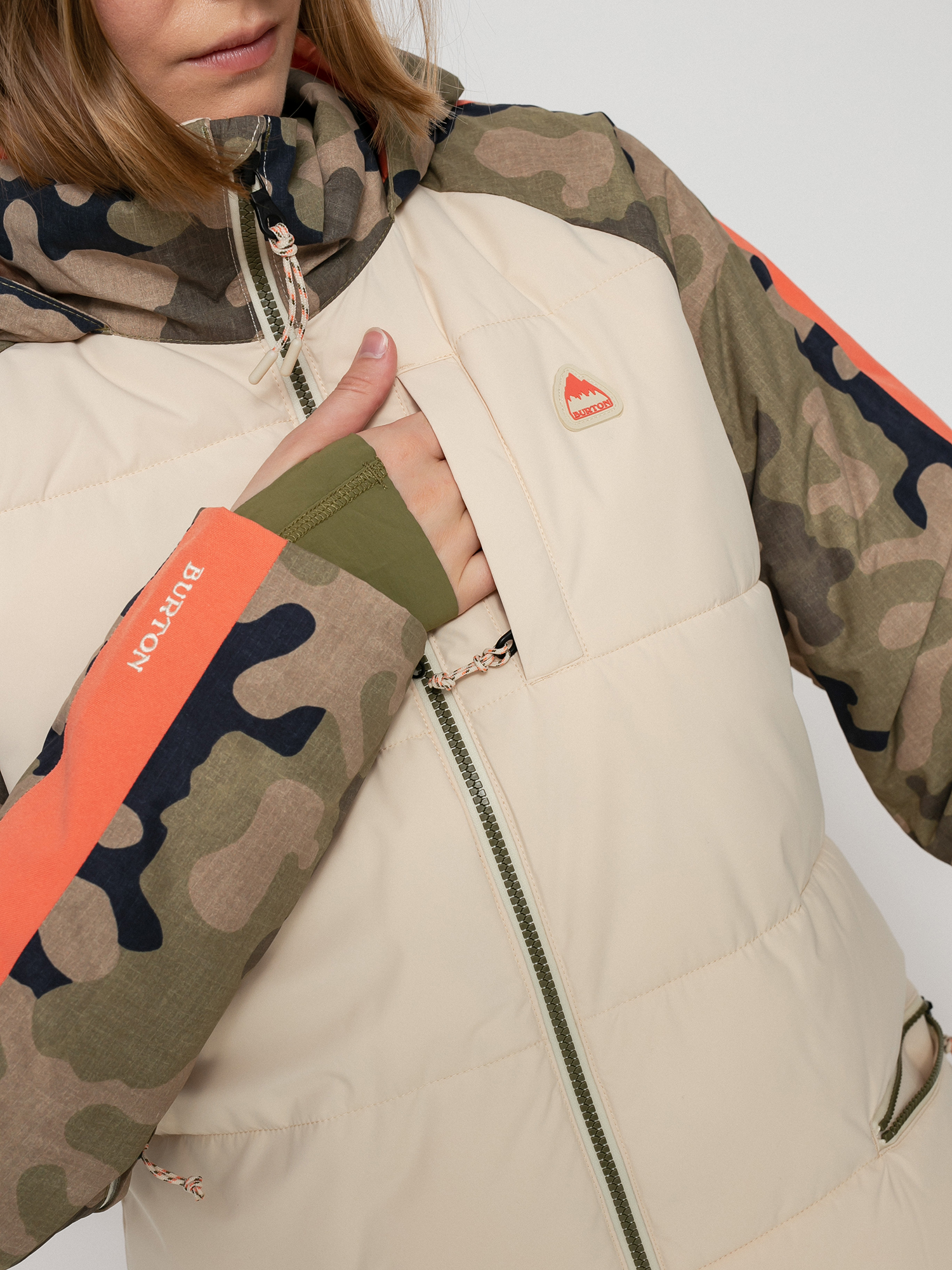 Pentru femei Geacă de snowboard Burton Keelan (creme brulee/martini olive terra camo)