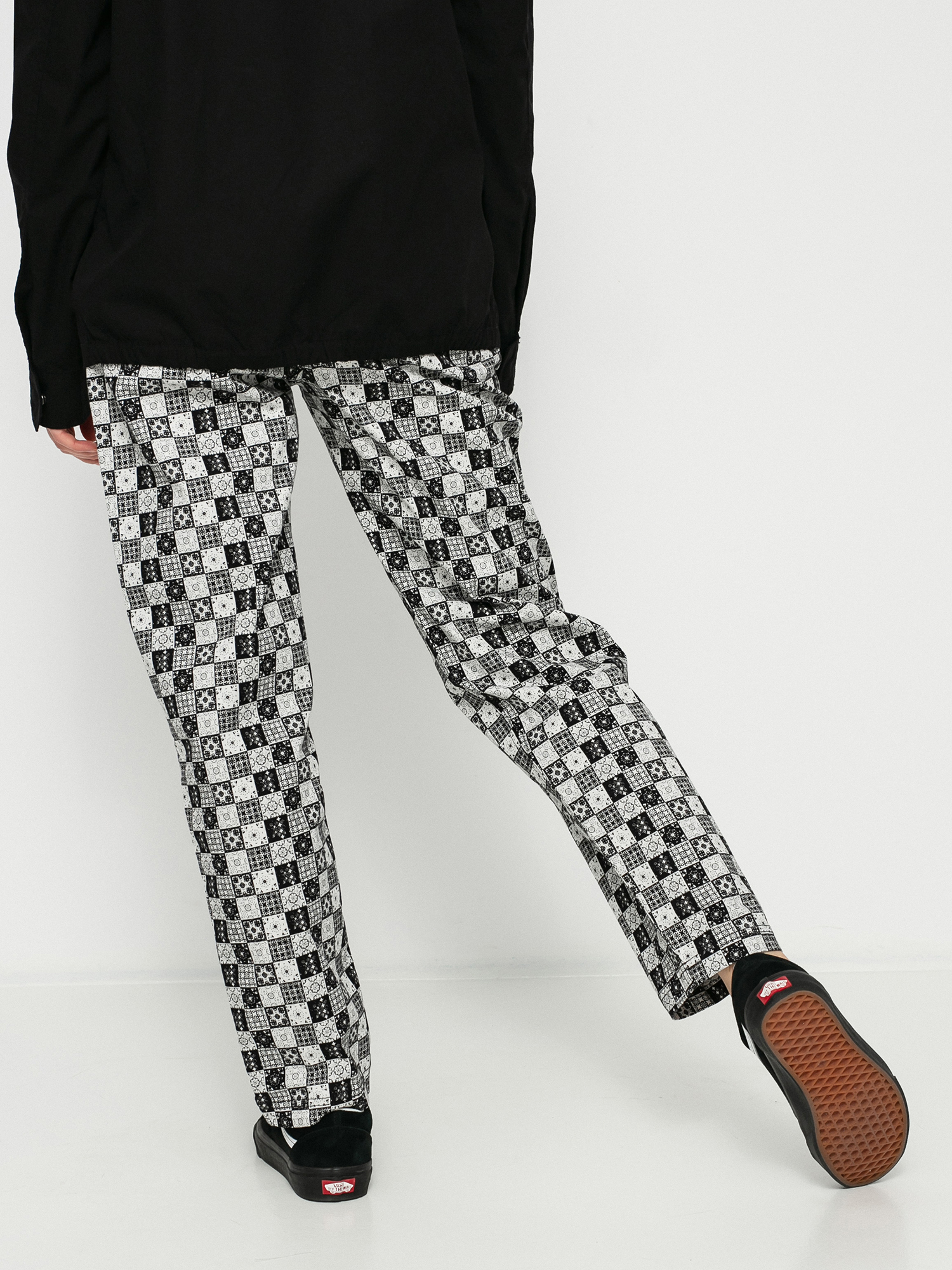 Pantaloni Vans X Skateistan Wmn (black)