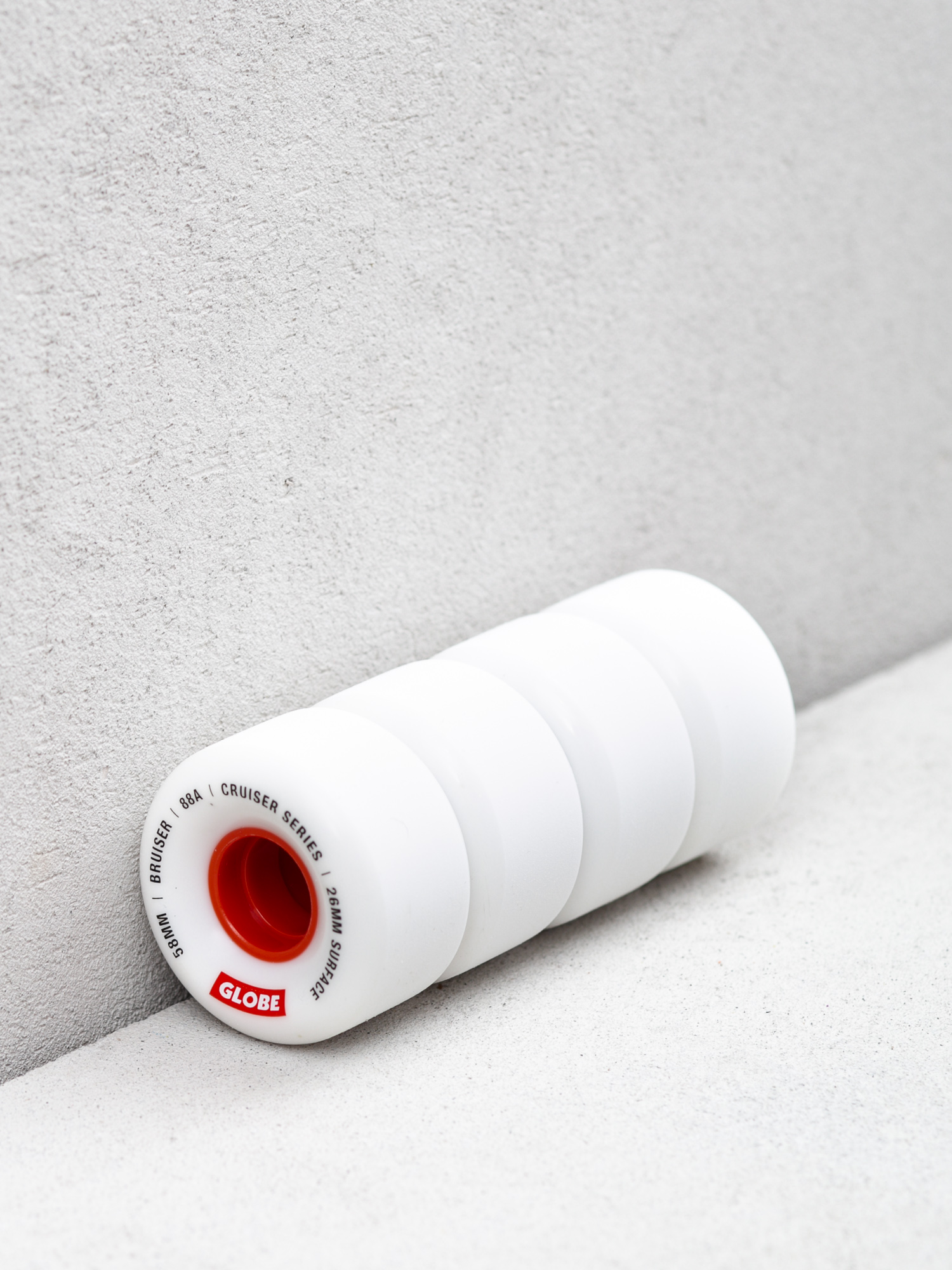 Role Globe Bruiser (white/red)