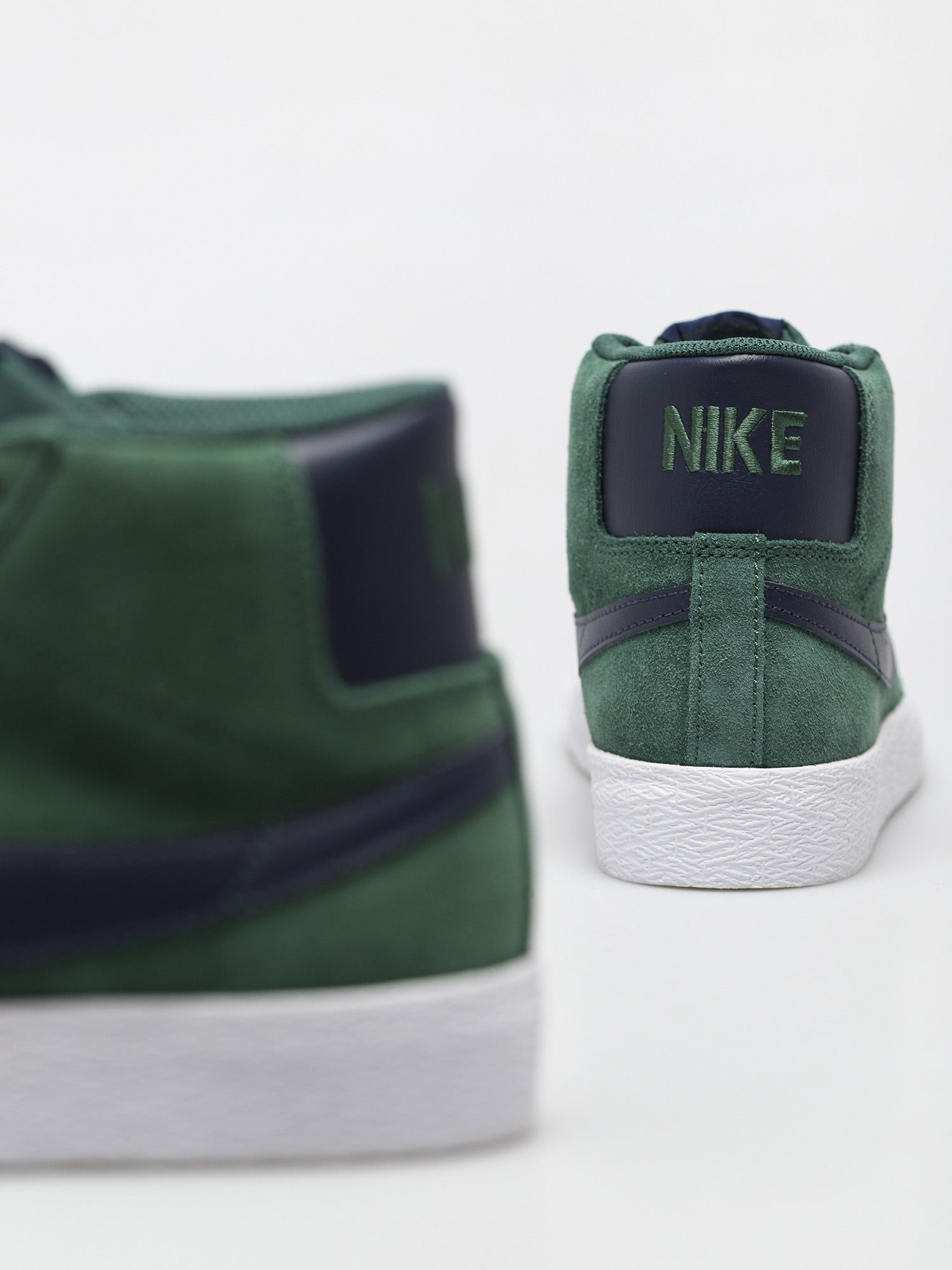 Pantofi Nike SB Zoom Blazer Mid (noble green/midnight navy noble green)