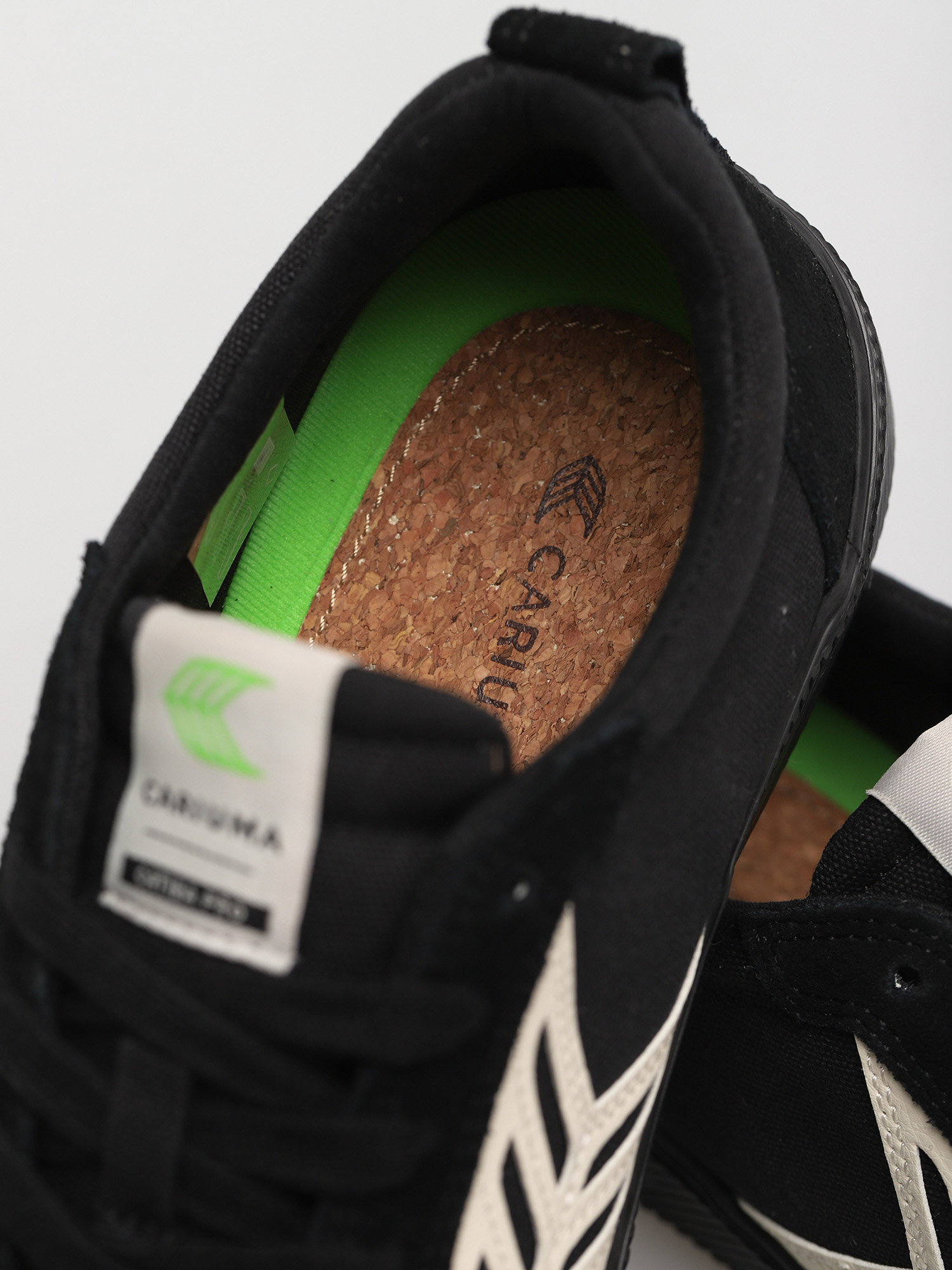 Pantofi Cariuma Catiba Pro (all black/ivory logo)