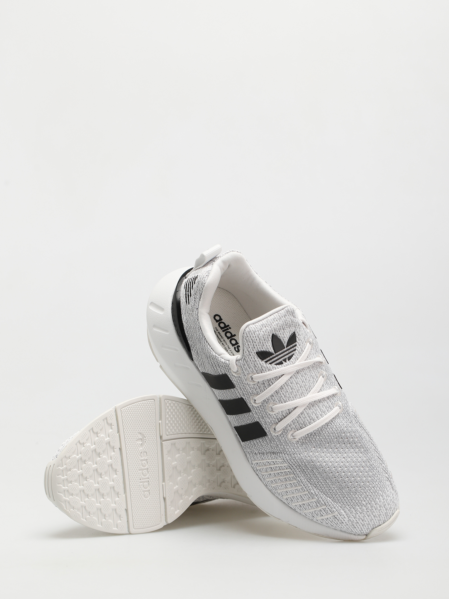 Pantofi adidas Originals Swift Run 22 Wmn (crywht/cblack/gretwo)