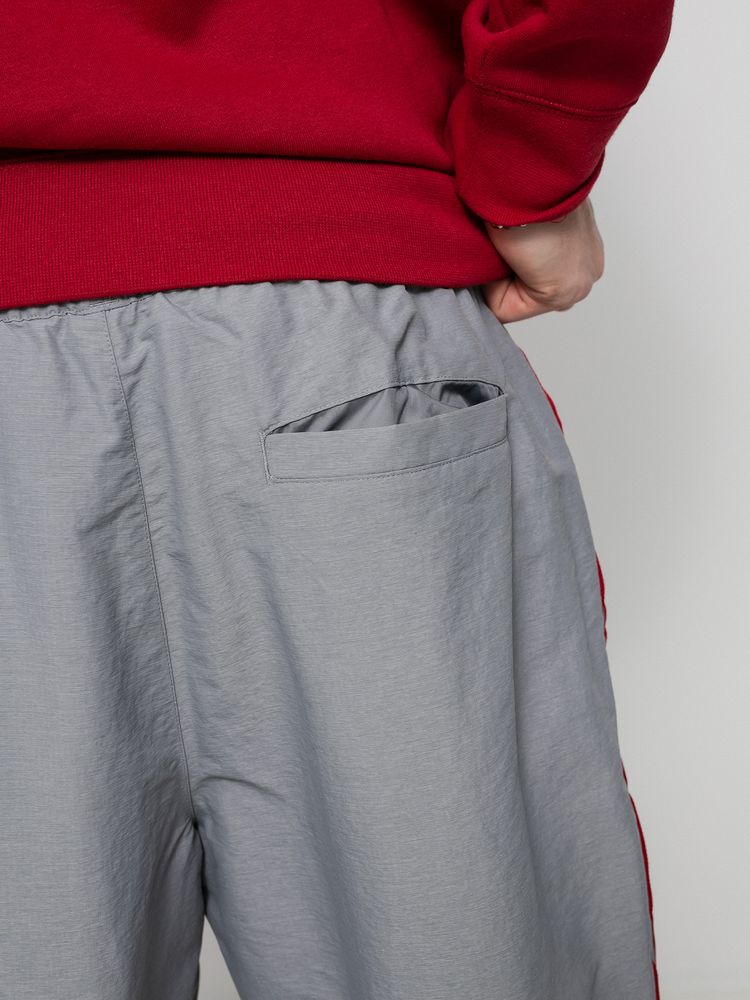 Pantaloni adidas Sst Track (grey/white/tmvire)