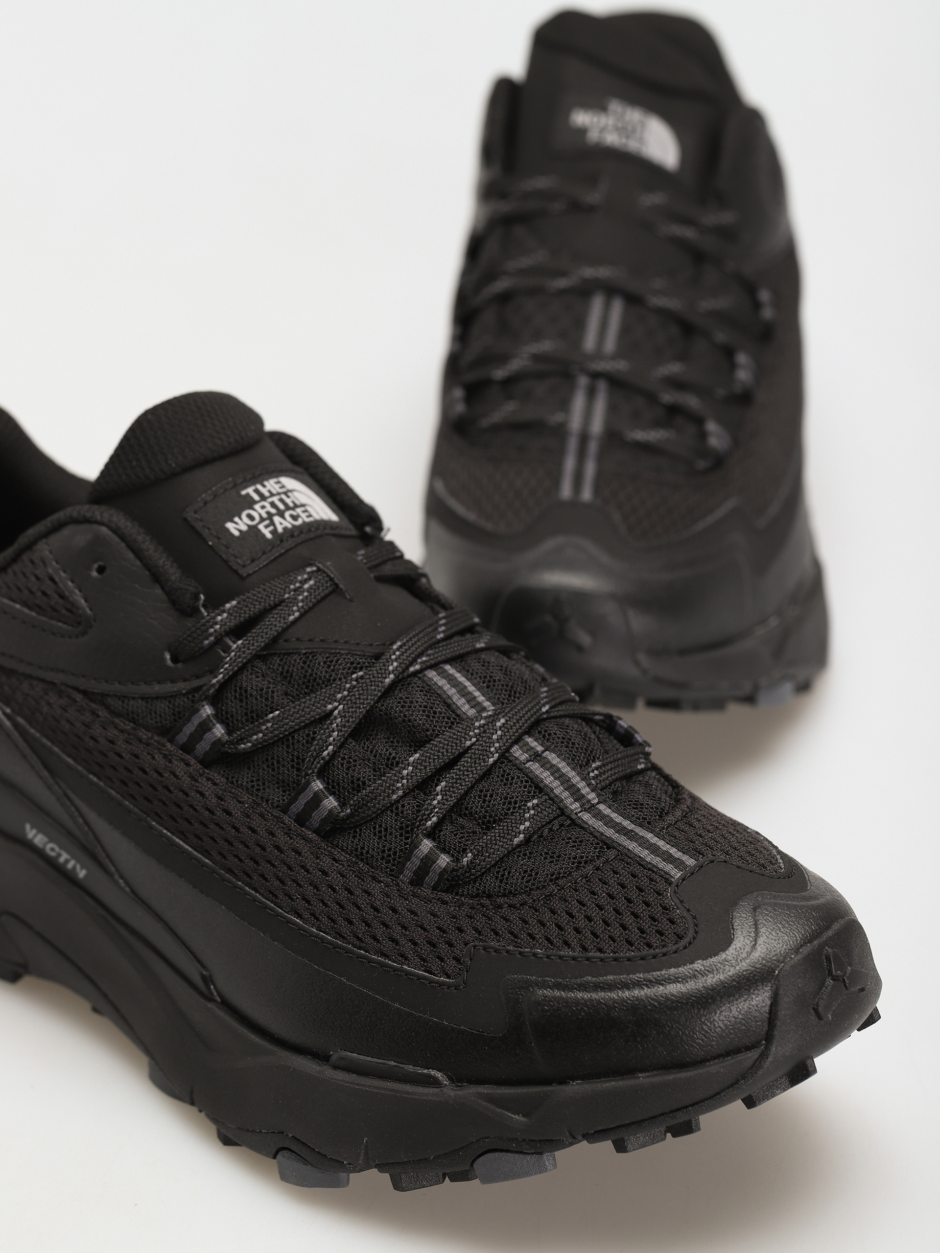 Pantofi The North Face Vectiv Taraval (tnf black/tnf black)