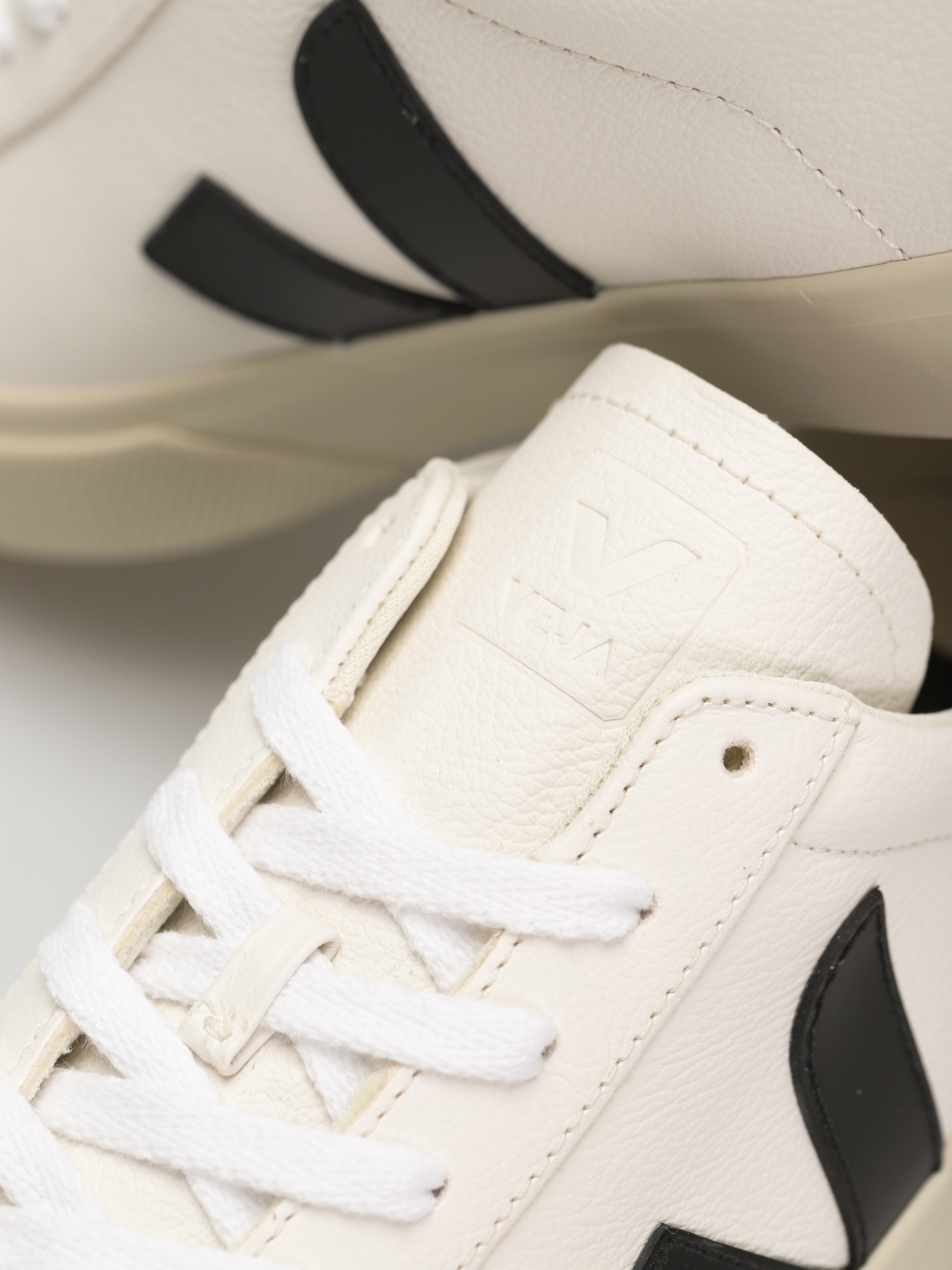 Pantofi Veja Campo (extra white black)