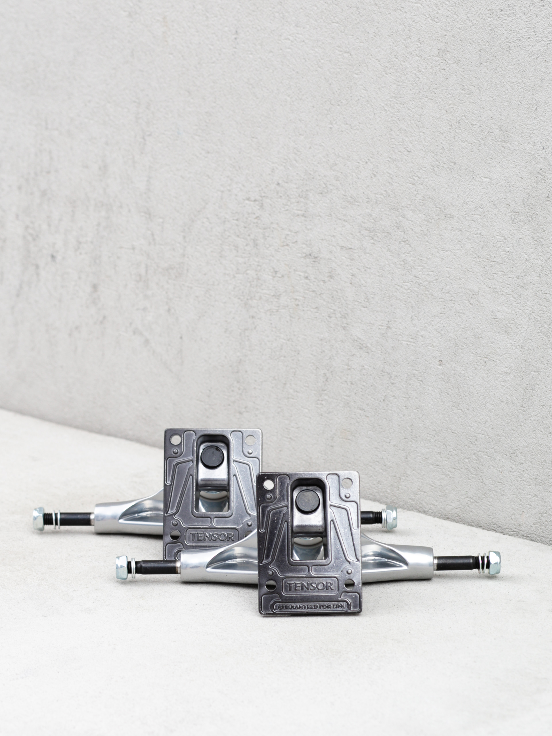 Axe Tensor Alum Stencil Mirror (raw/black fade)