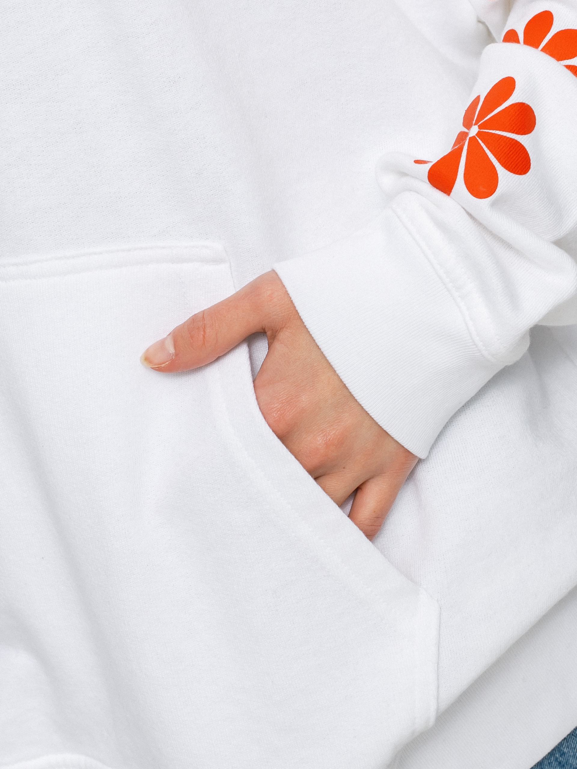 Hanorac cu glugă Levi's® Graphic Rider HD Wmn (daisy chest hit white)