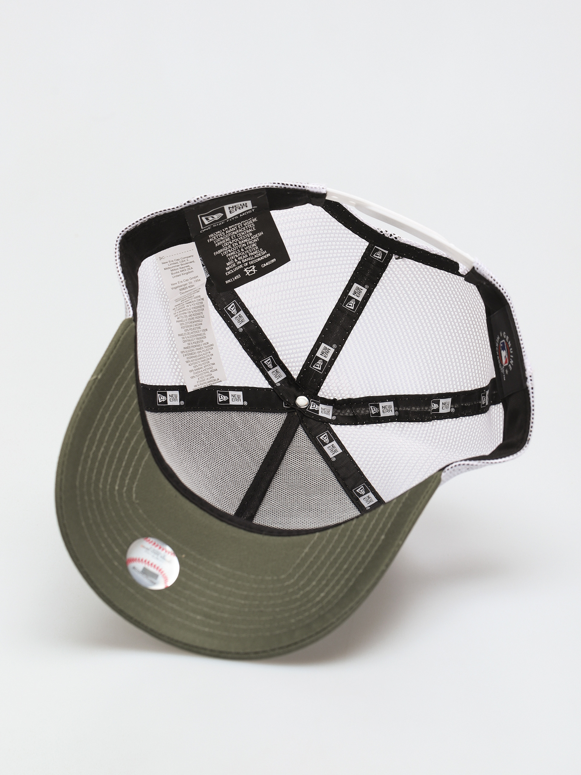 Șapcă New Era League Essential 9Forty Trucker New York Yankees (green)