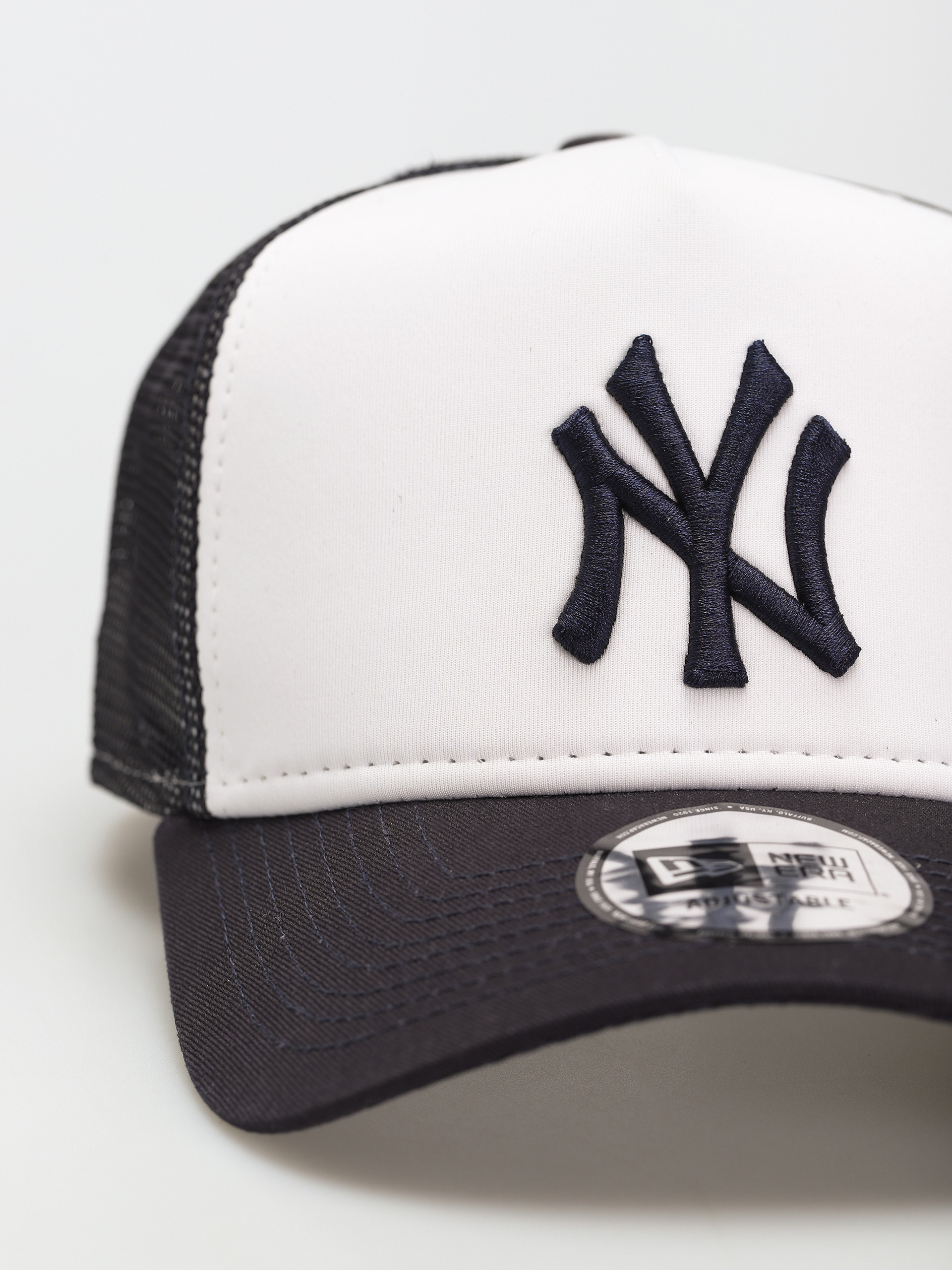 Șapcă New Era Team Block Trucker New York Yankees (black/white)