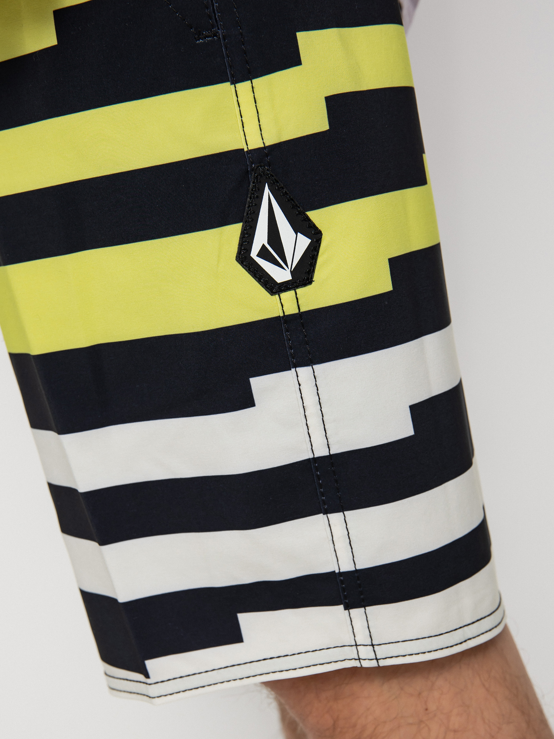 Șort pentru plajă Volcom Juxt Quarta Mod 20 (black)