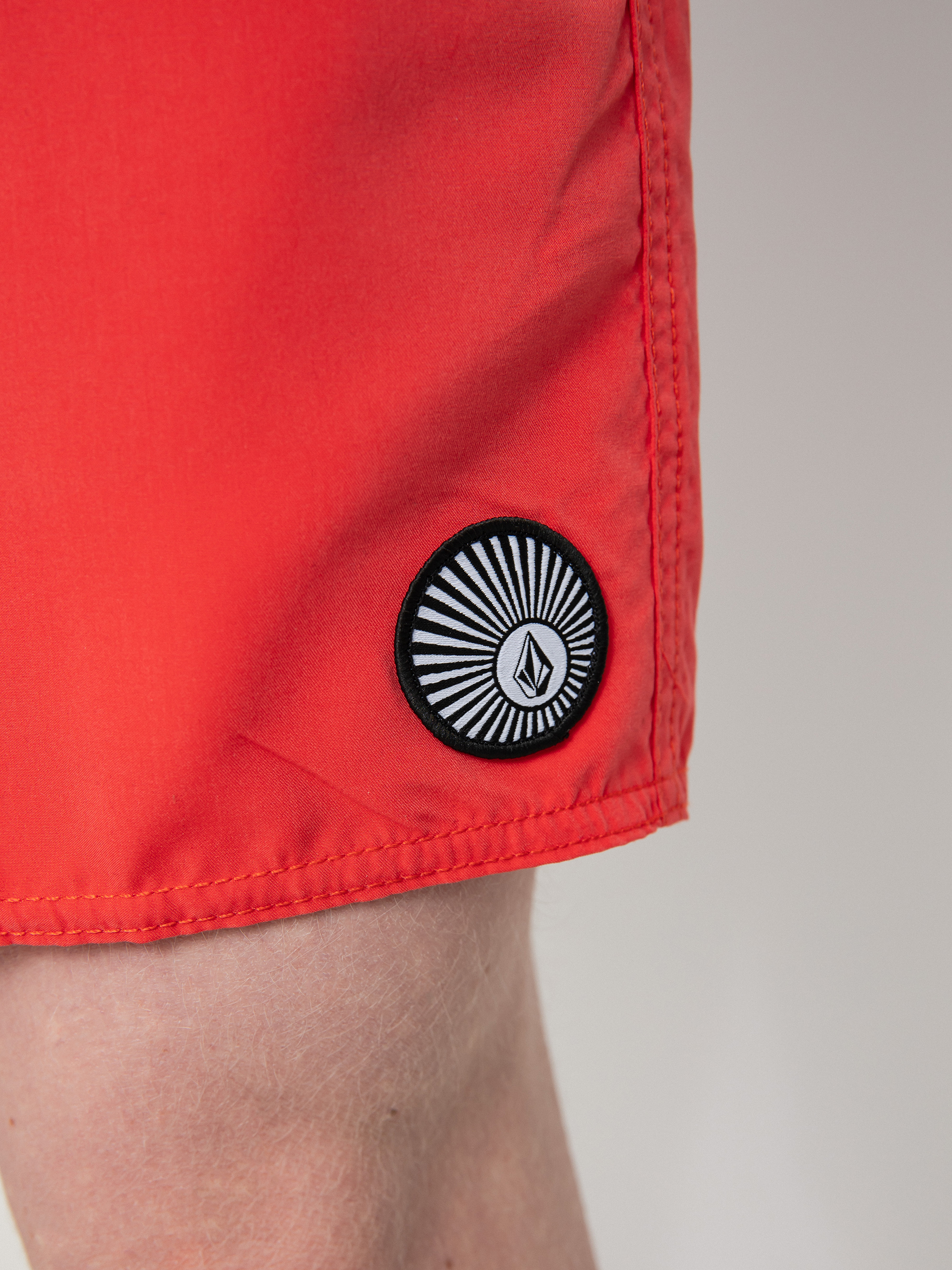 Șort pentru plajă Volcom Lido Solid Trunk 16 (cayenne) 