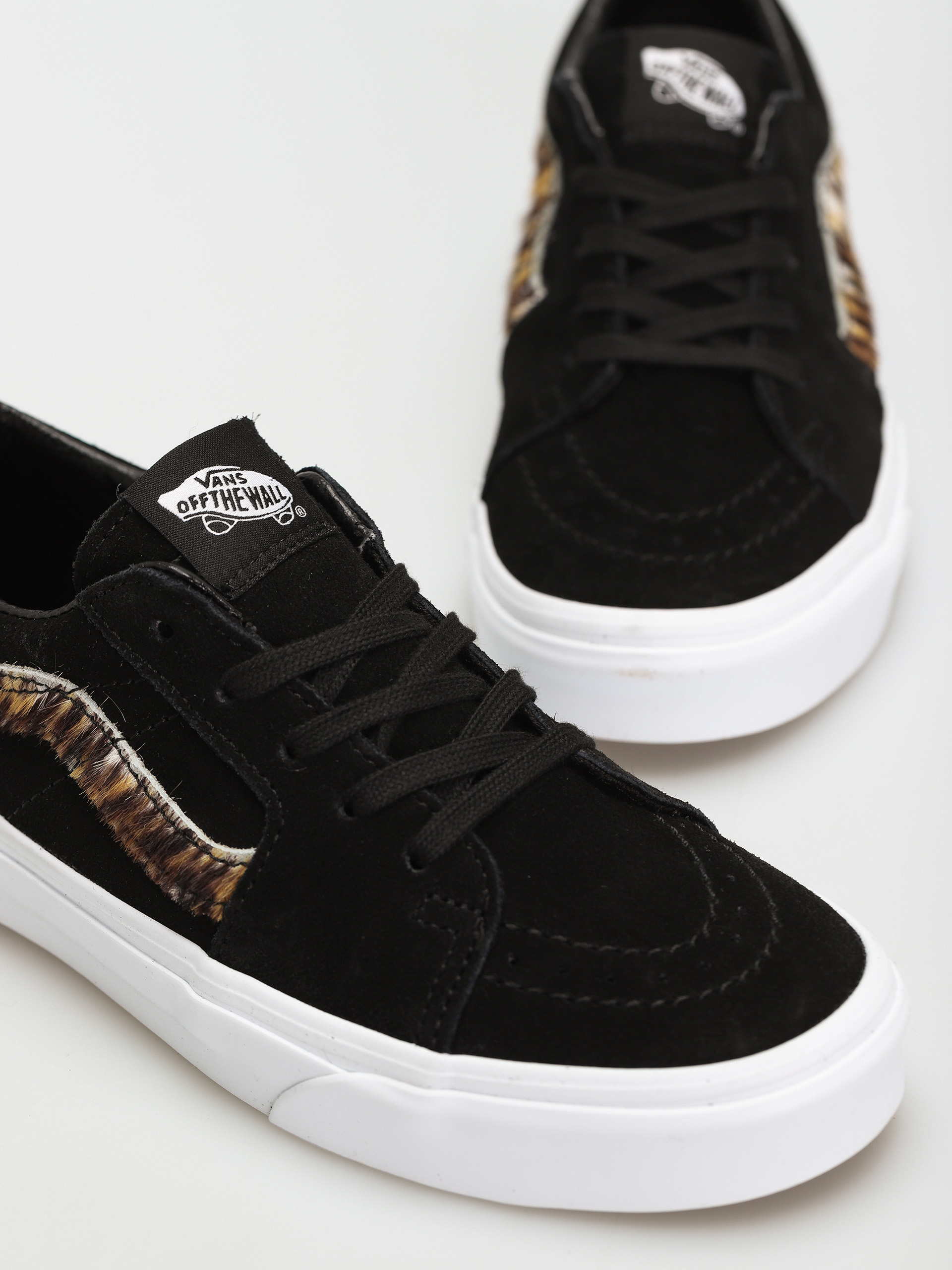 Pantofi Vans Sk8 Low (soft suede/black/tiger)