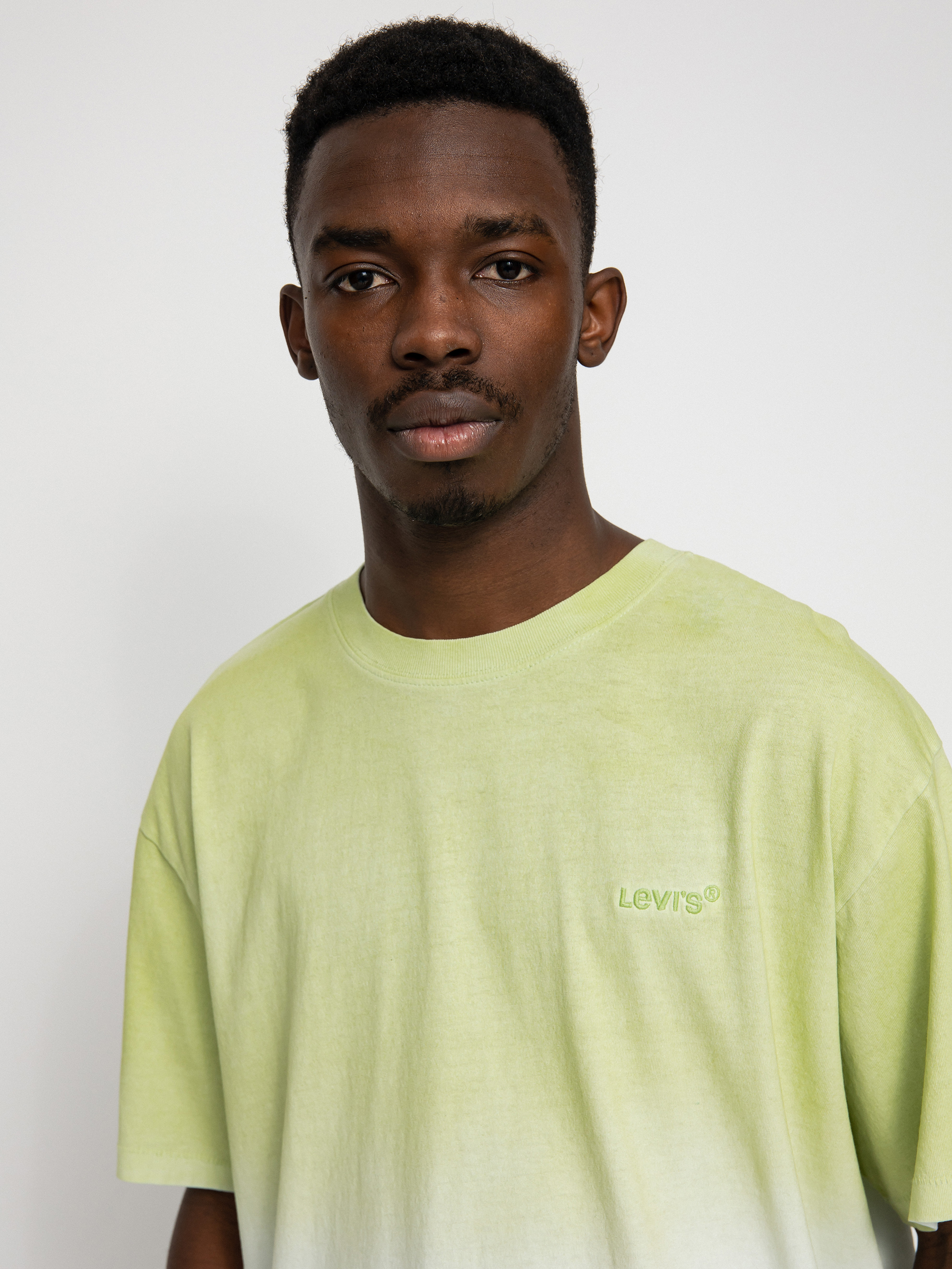 Tricou Levi's® Red Tab Vintage (skywash fade seed)