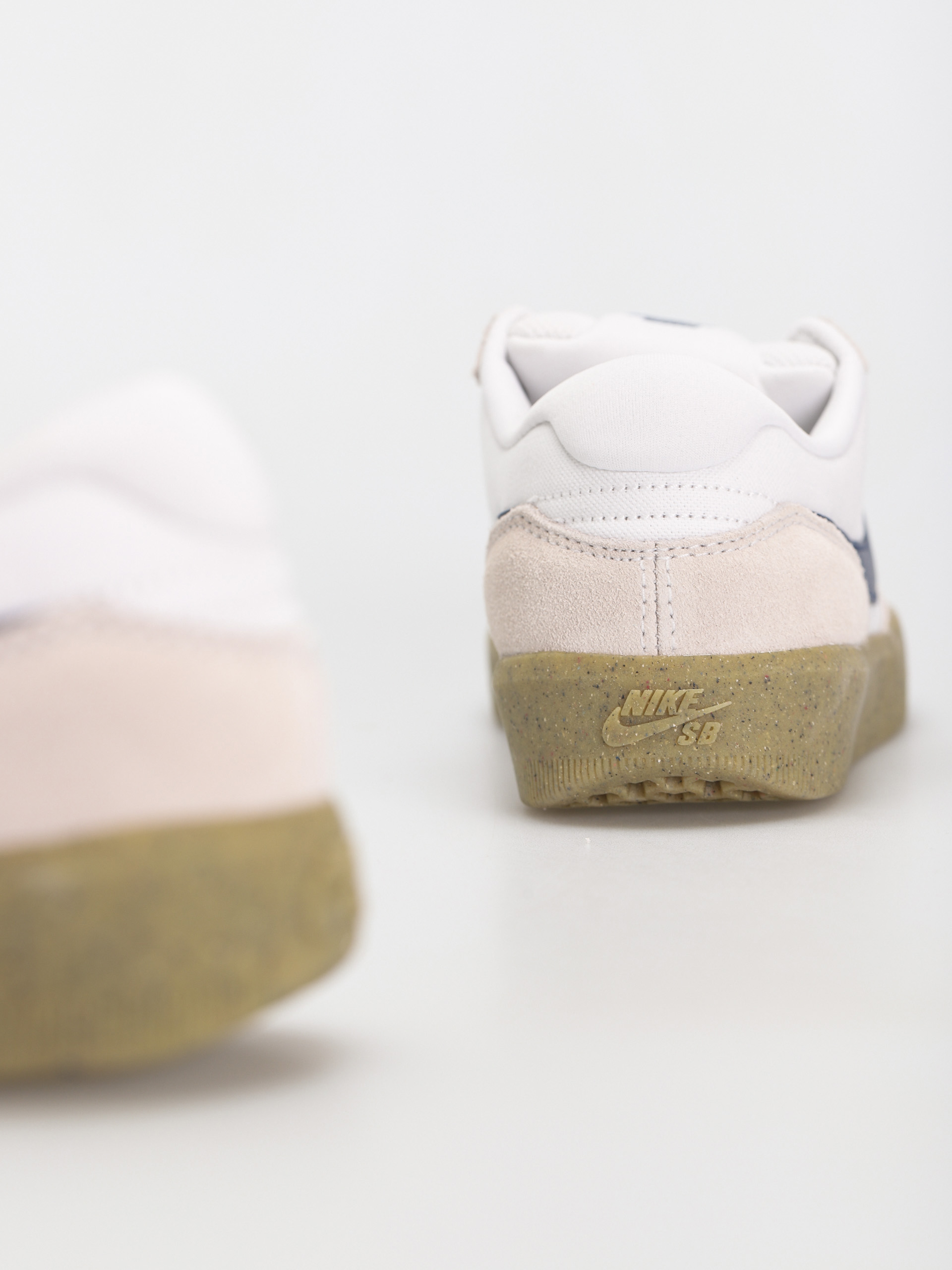 Pantofi Nike SB Force 58 (white/navy white gum light brown)