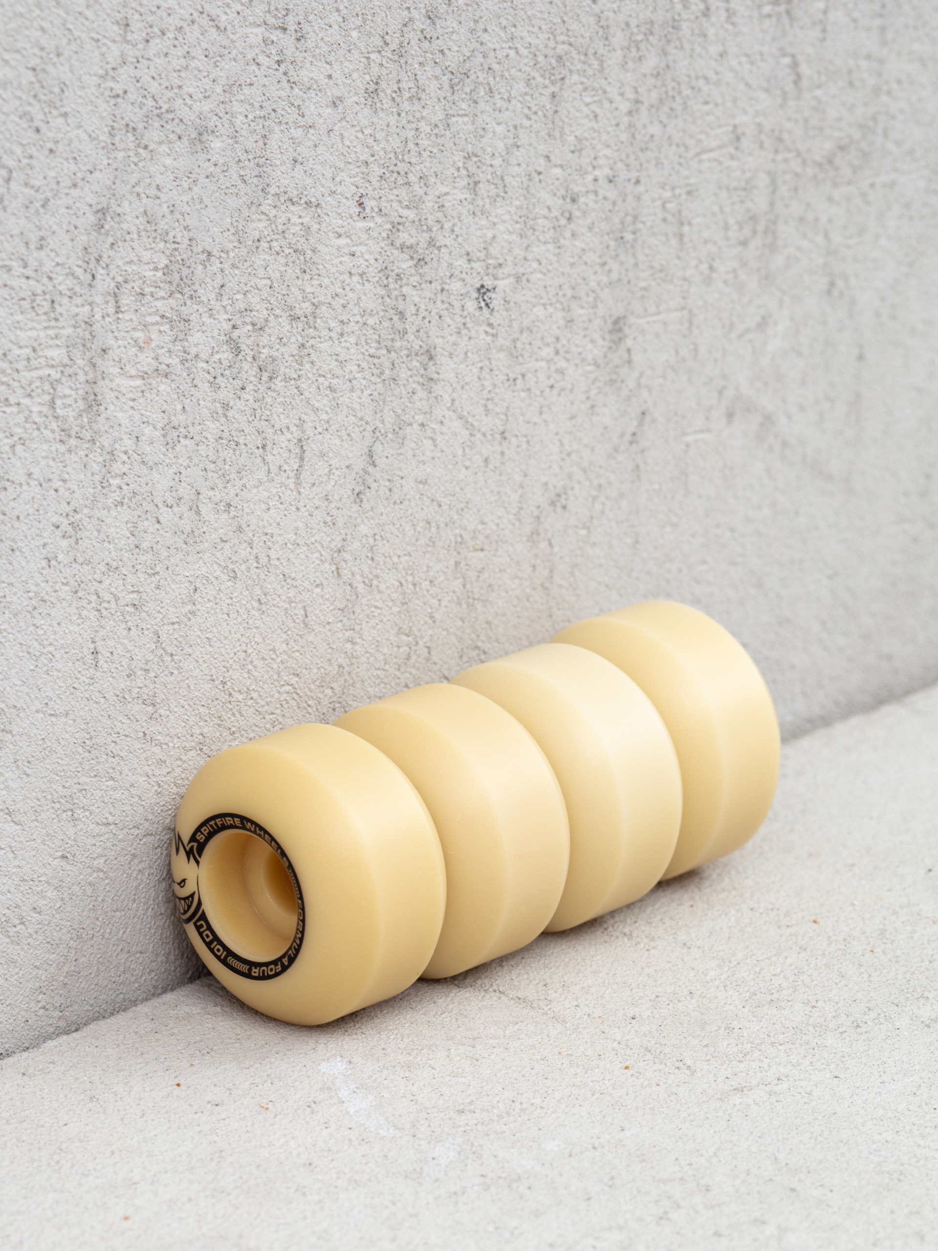 Role Spitfire F4 99D Classic Shape (black/natural)