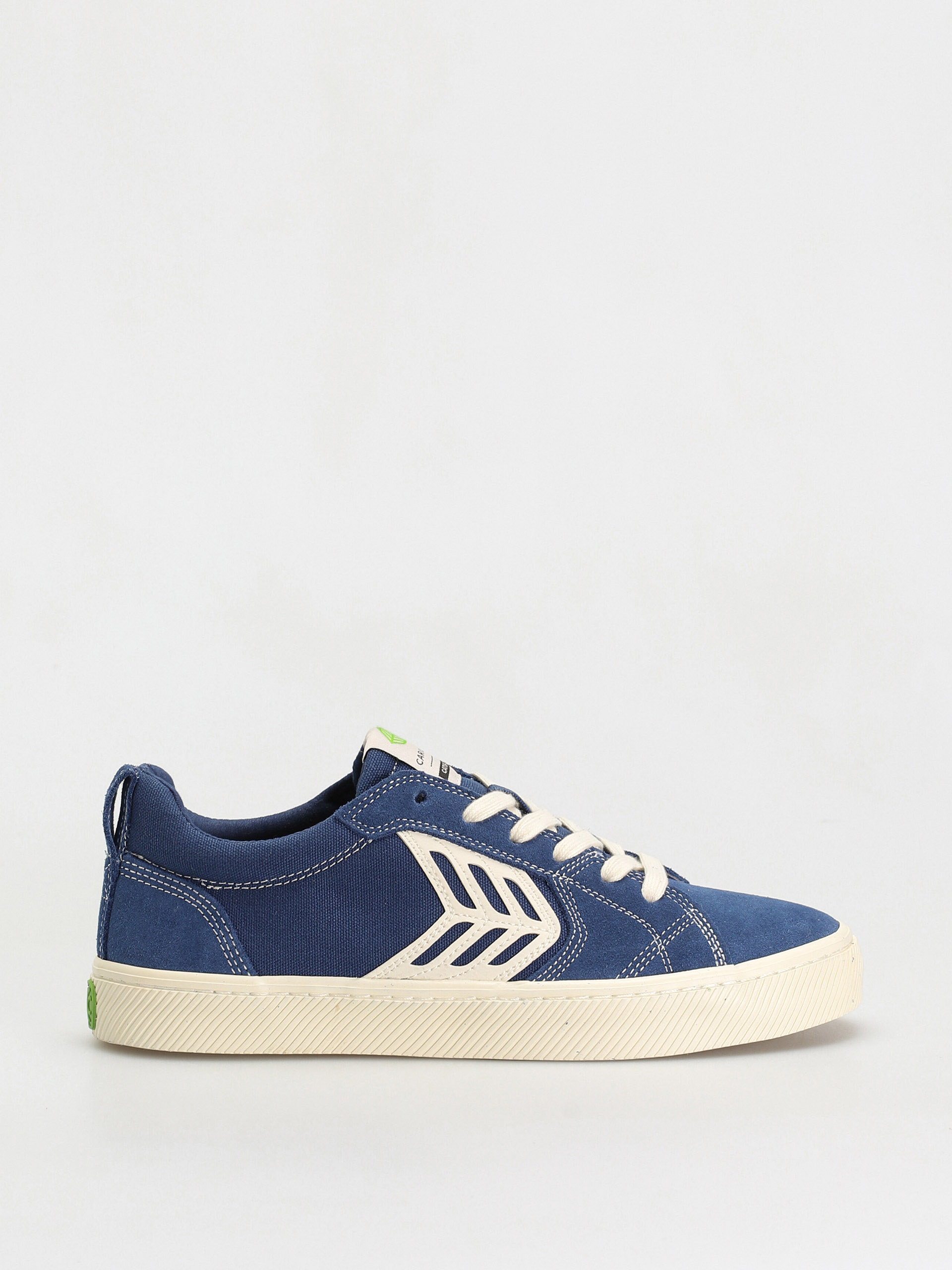 Pantofi Cariuma Catiba Pro (mystery blue suede and canvas contrast thread ivory logo)
