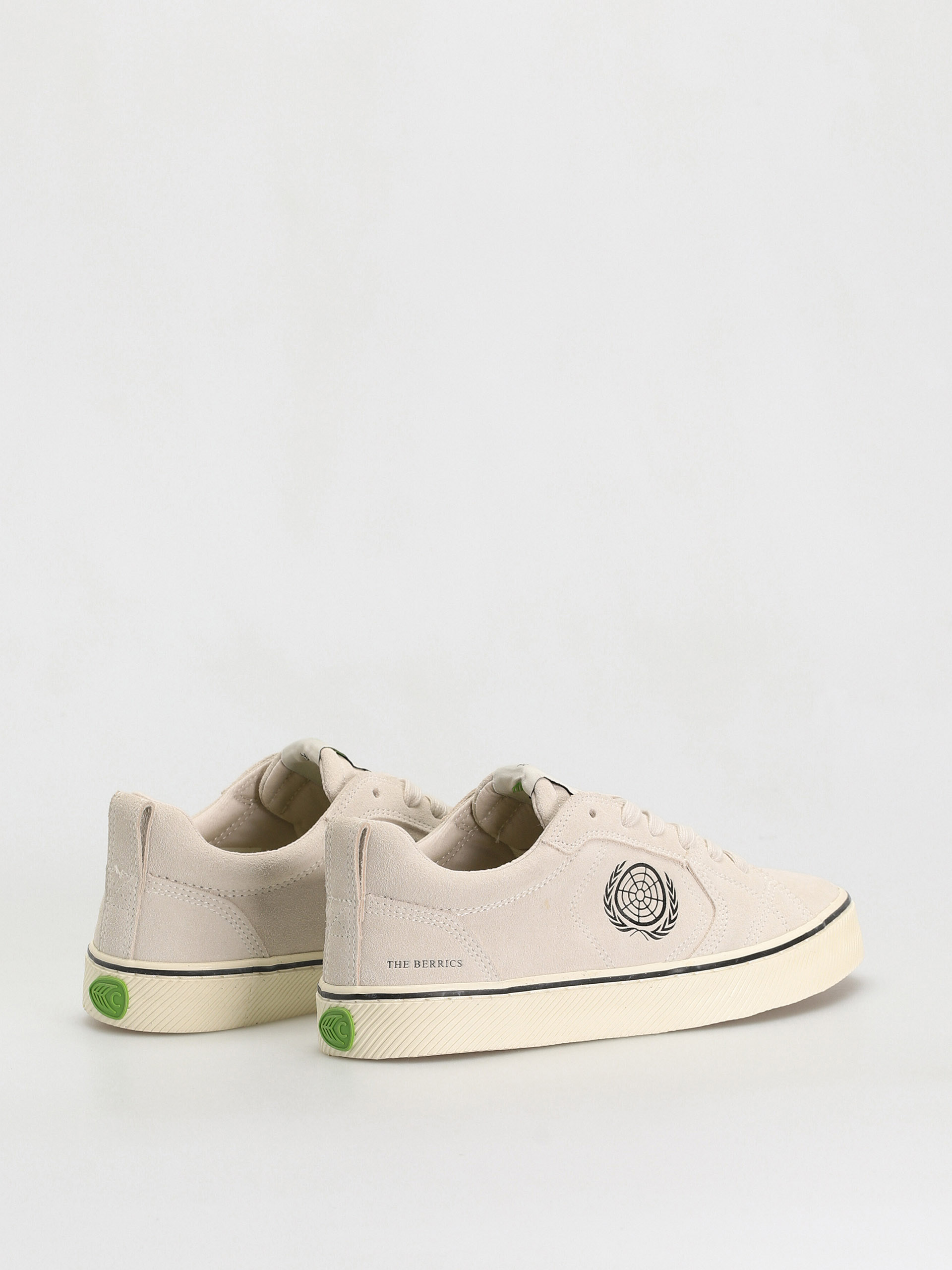 Pantofi Cariuma Catiba Pro Berrics (vintage white suede)
