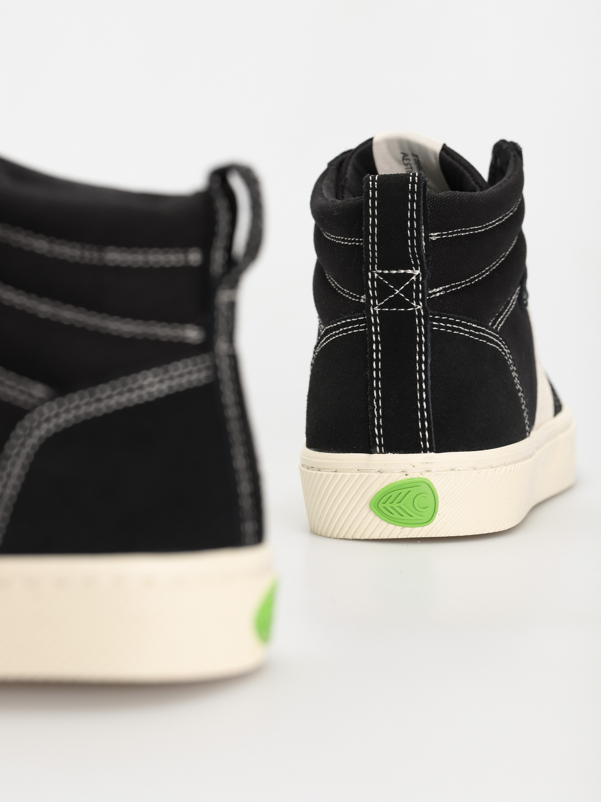 Pantofi Cariuma Catiba High Pro (black suede and canvas contrast thread ivory logo)