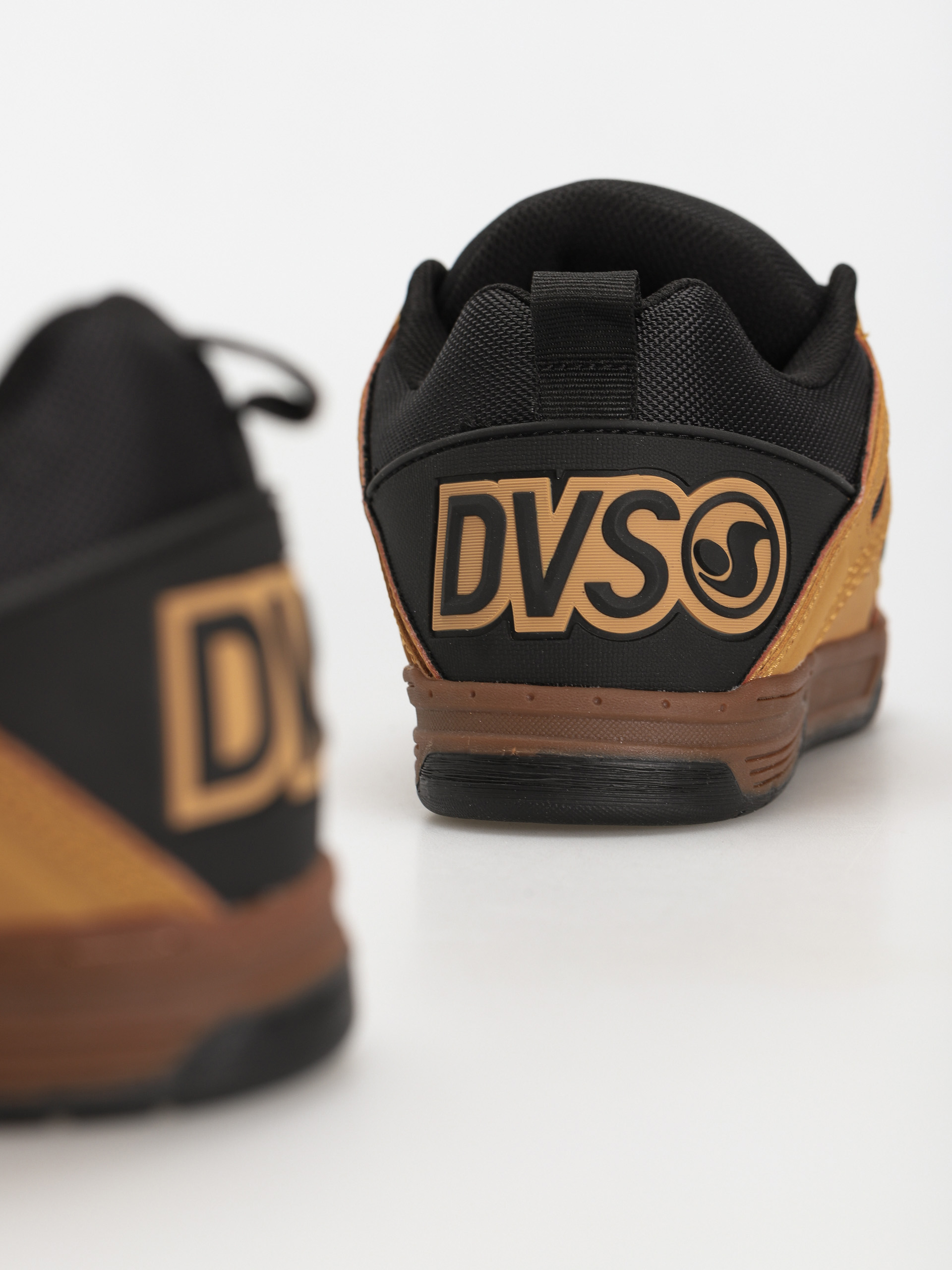 Pantofi DVS Comanche (chamois black gum nubuck)