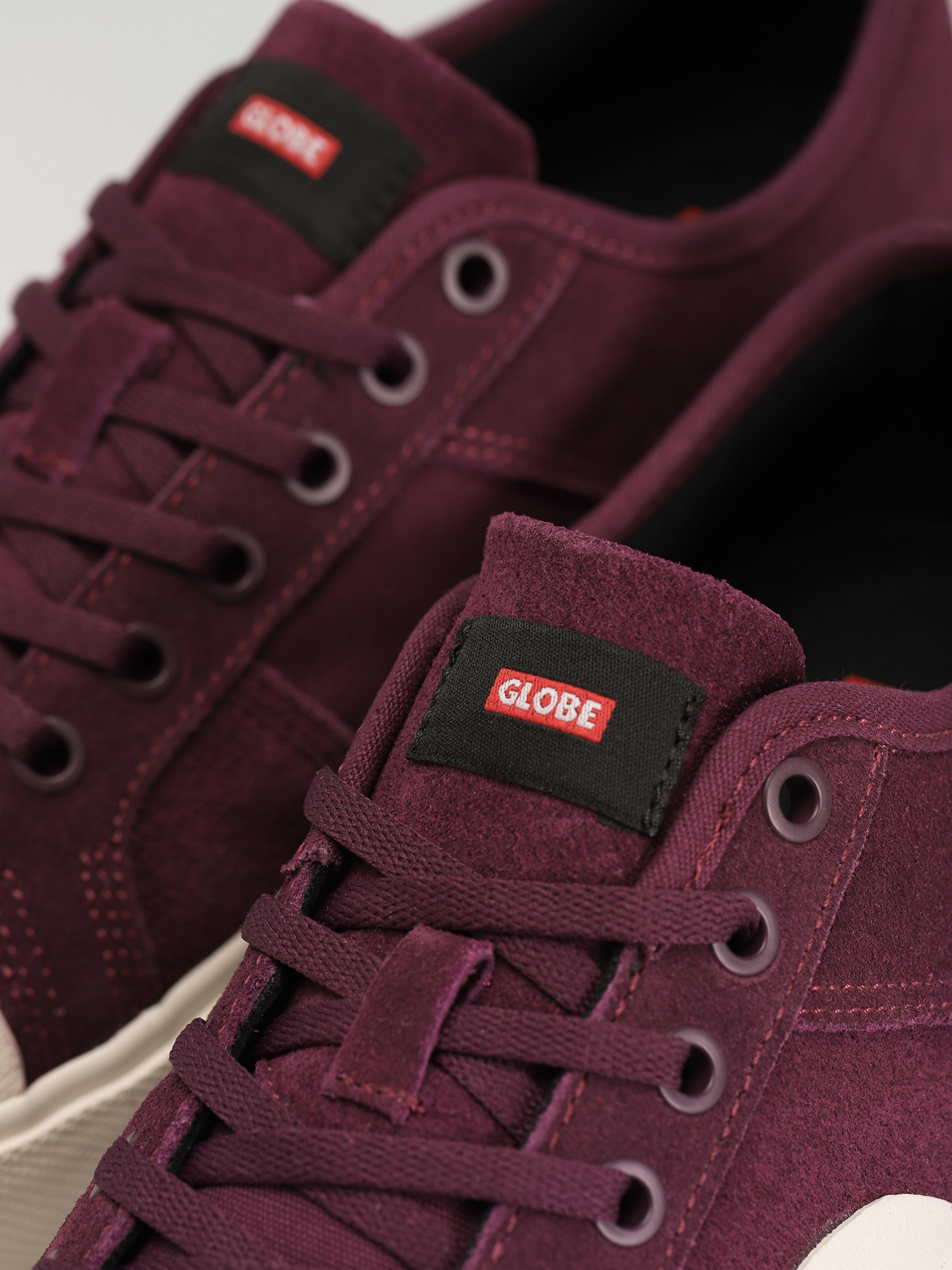 Pantofi Globe Surplus (beetroot/antique white)