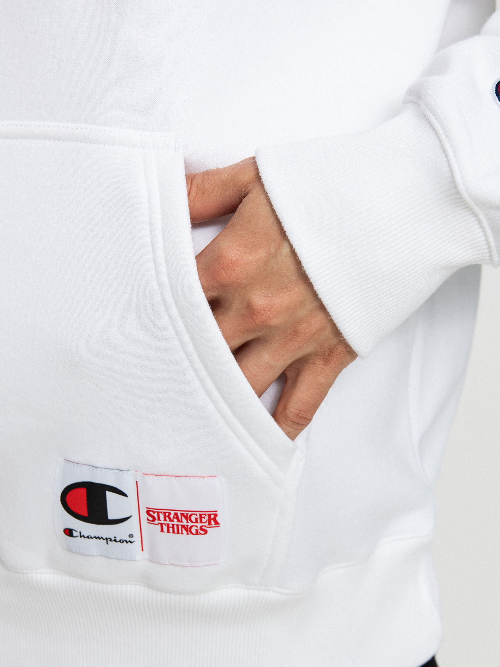 Hanorac cu glugă Champion X Stranger Things Hooded Sweatshirt 217780 HD (wht)