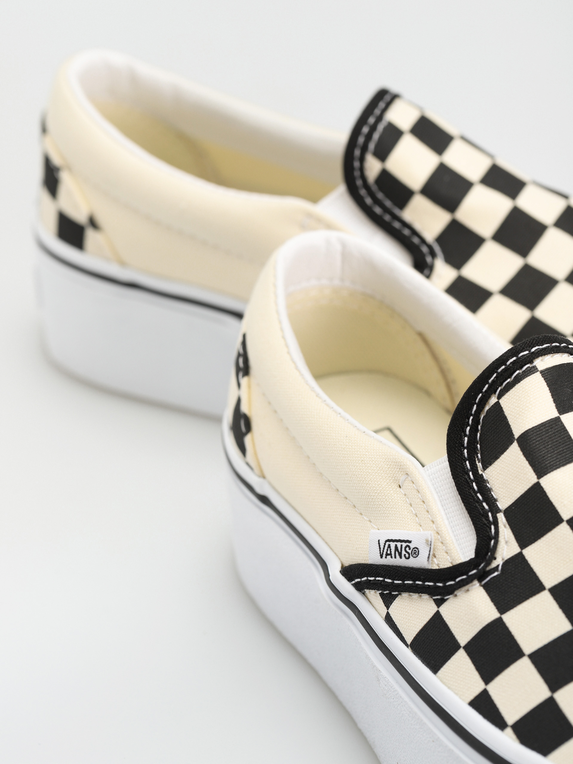 Pantofi Vans Classic Slip On Stackform (checkerboard black/classic white)