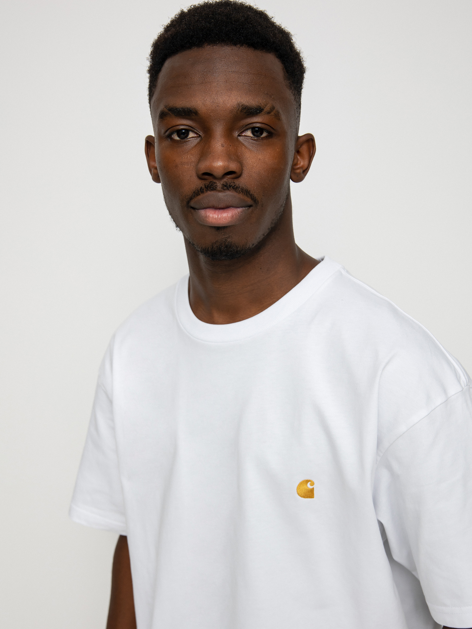 Tricou Carhartt WIP Chase (white/gold)