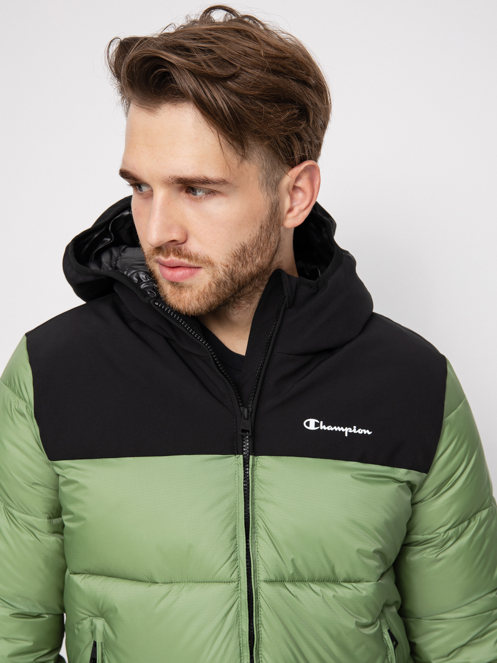 Geacă Champion Legacy Hooded Jacket 218080 (sgr/nbk)
