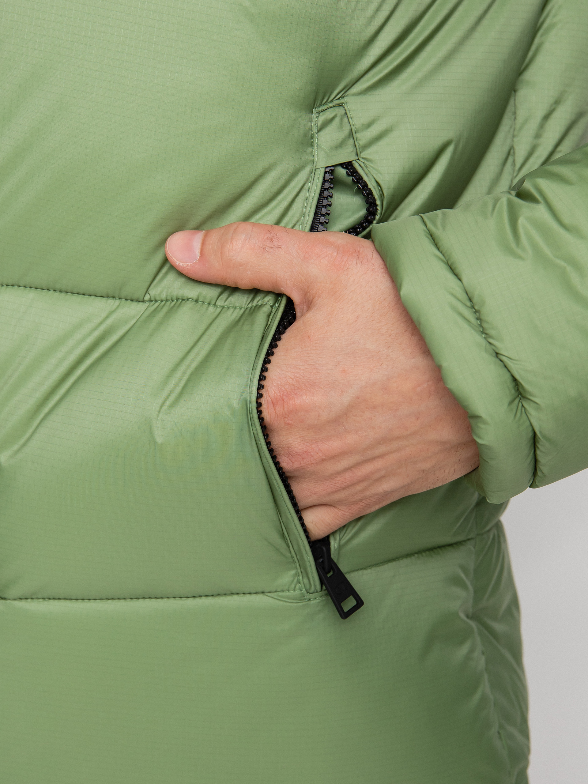 Geacă Champion Legacy Hooded Jacket 218080 (sgr/nbk)