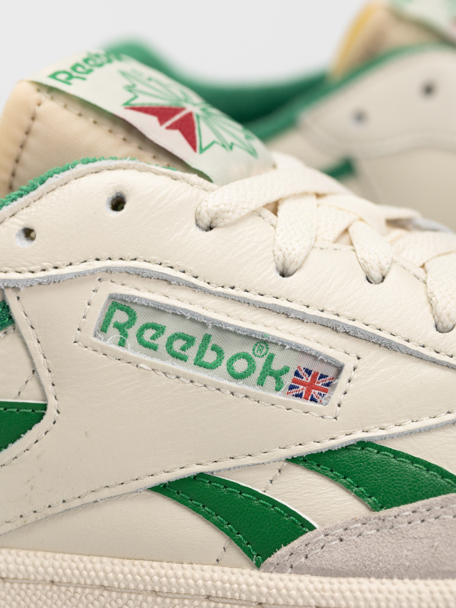 Pantofi Reebok Club C Revenge Vint (chalk/papwht/glegrn)