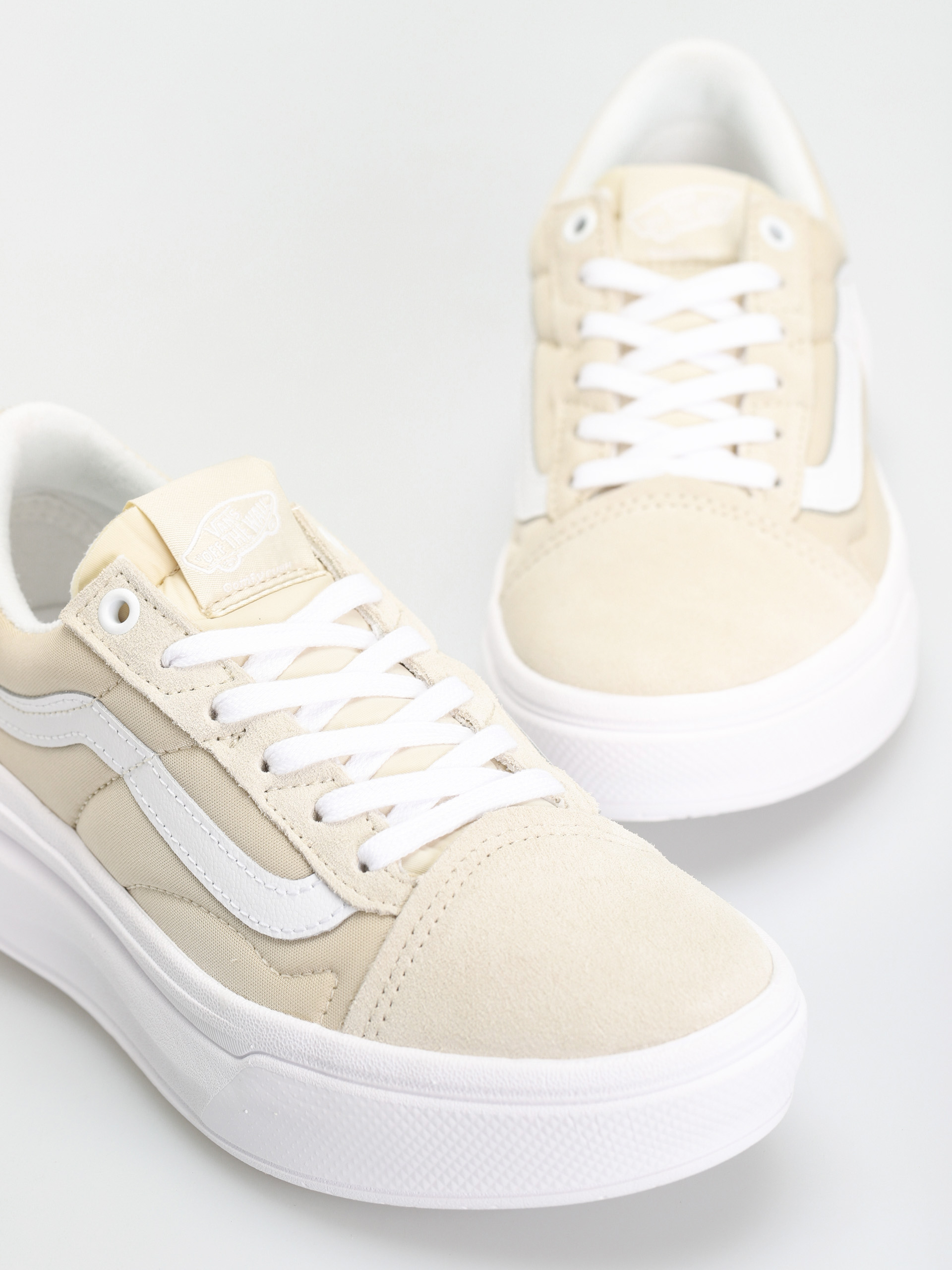 Pantofi Vans Old Skool Overt CC (sand/white)