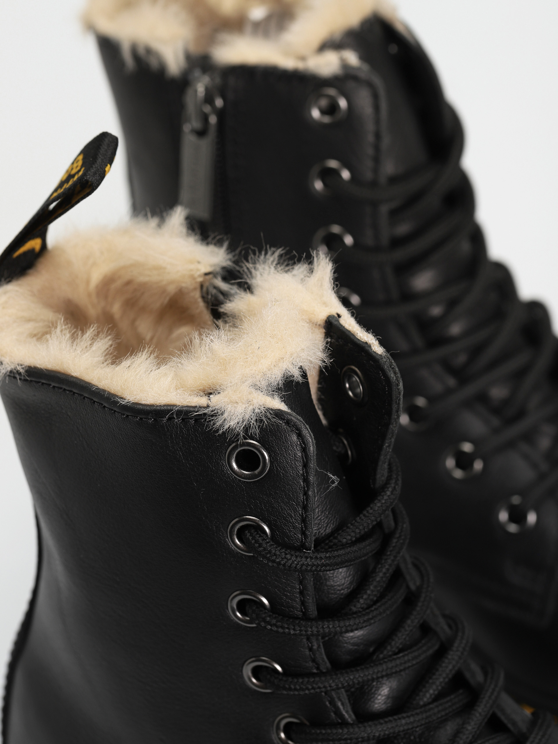 Pantofi Dr. Martens Jadon FL Wmn (black pisa natural em toby 900g)