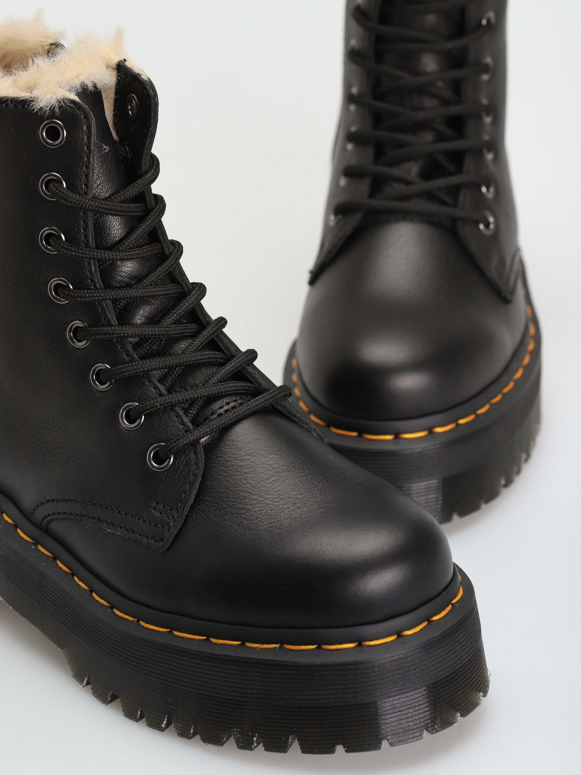 Pantofi Dr. Martens Jadon FL Wmn (black pisa natural em toby 900g)