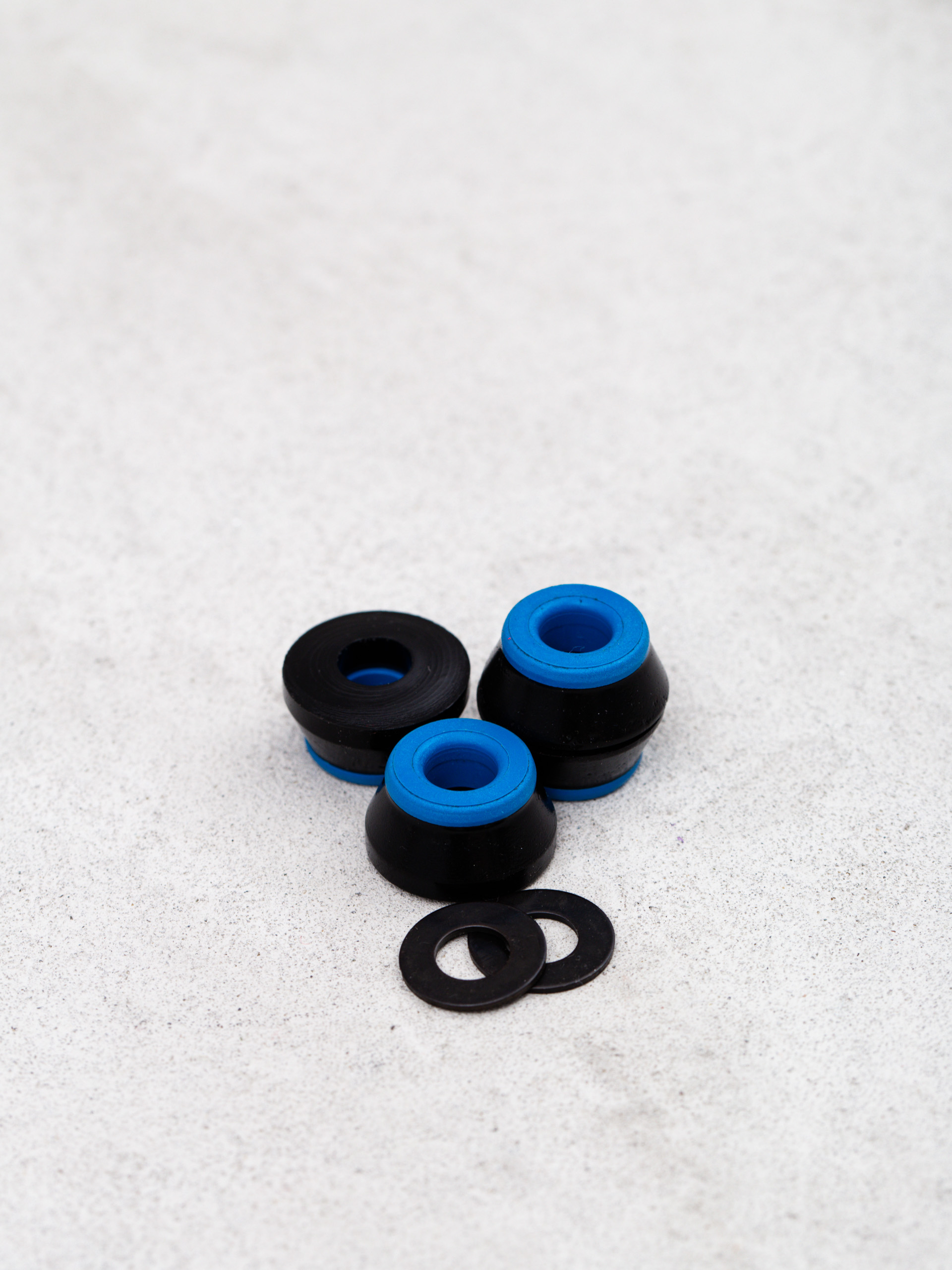 Cauciucuri Bones Hardcore Bushings Soft (black/blue)