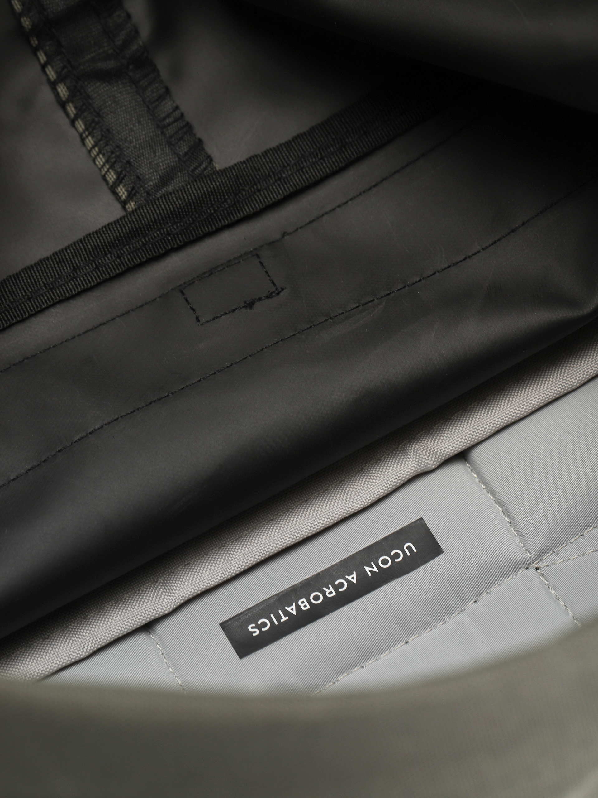 Rucsac Ucon Acrobatics Vito Medium Stealth (olive)