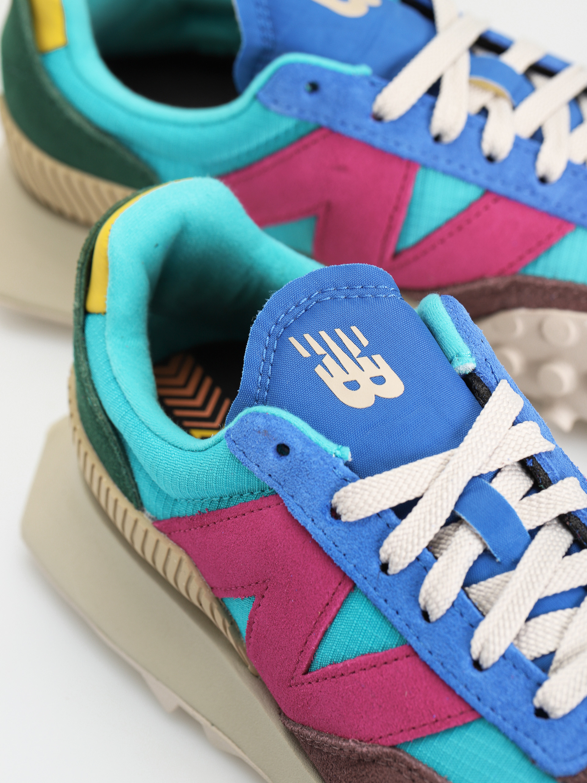 Pantofi New Balance XC-72 (electric teal)