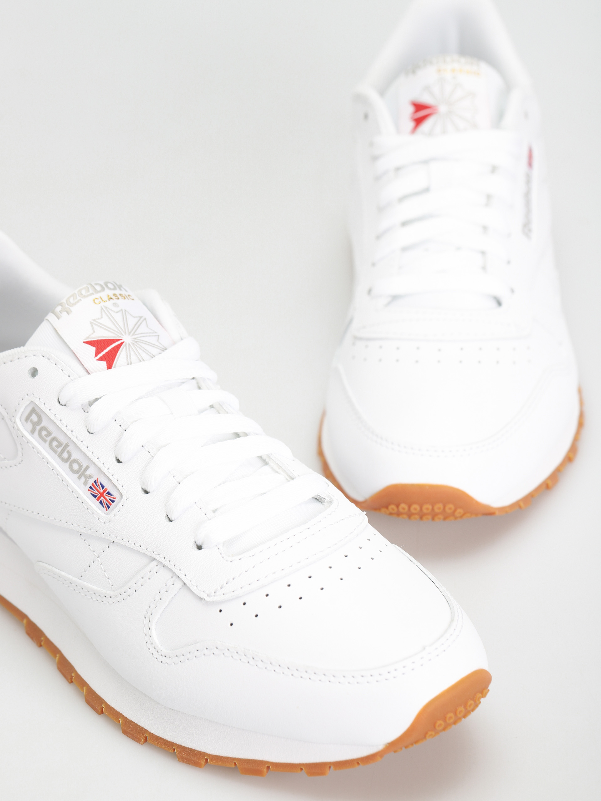 Pantofi Reebok Classic Leather (ftwwht/pugry3/rbkg03)