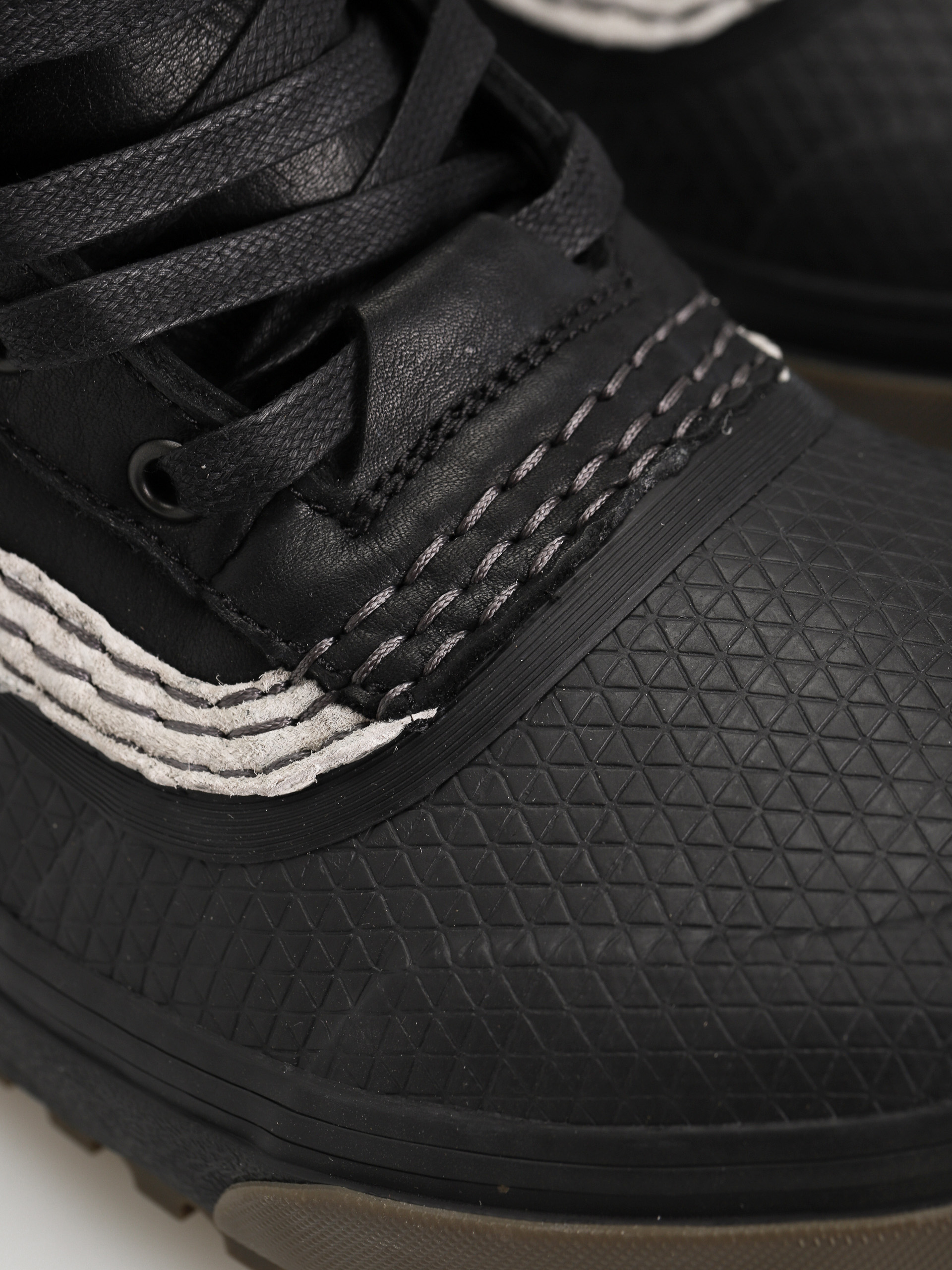 Pantofi de iarnă Vans Standard Zip Snow MTE (bryan iguchi black/dark gum)