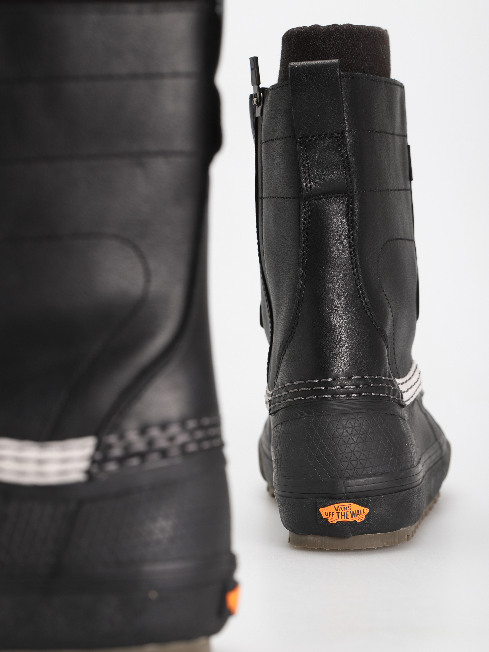 Pantofi de iarnă Vans Standard Zip Snow MTE (bryan iguchi black/dark gum)