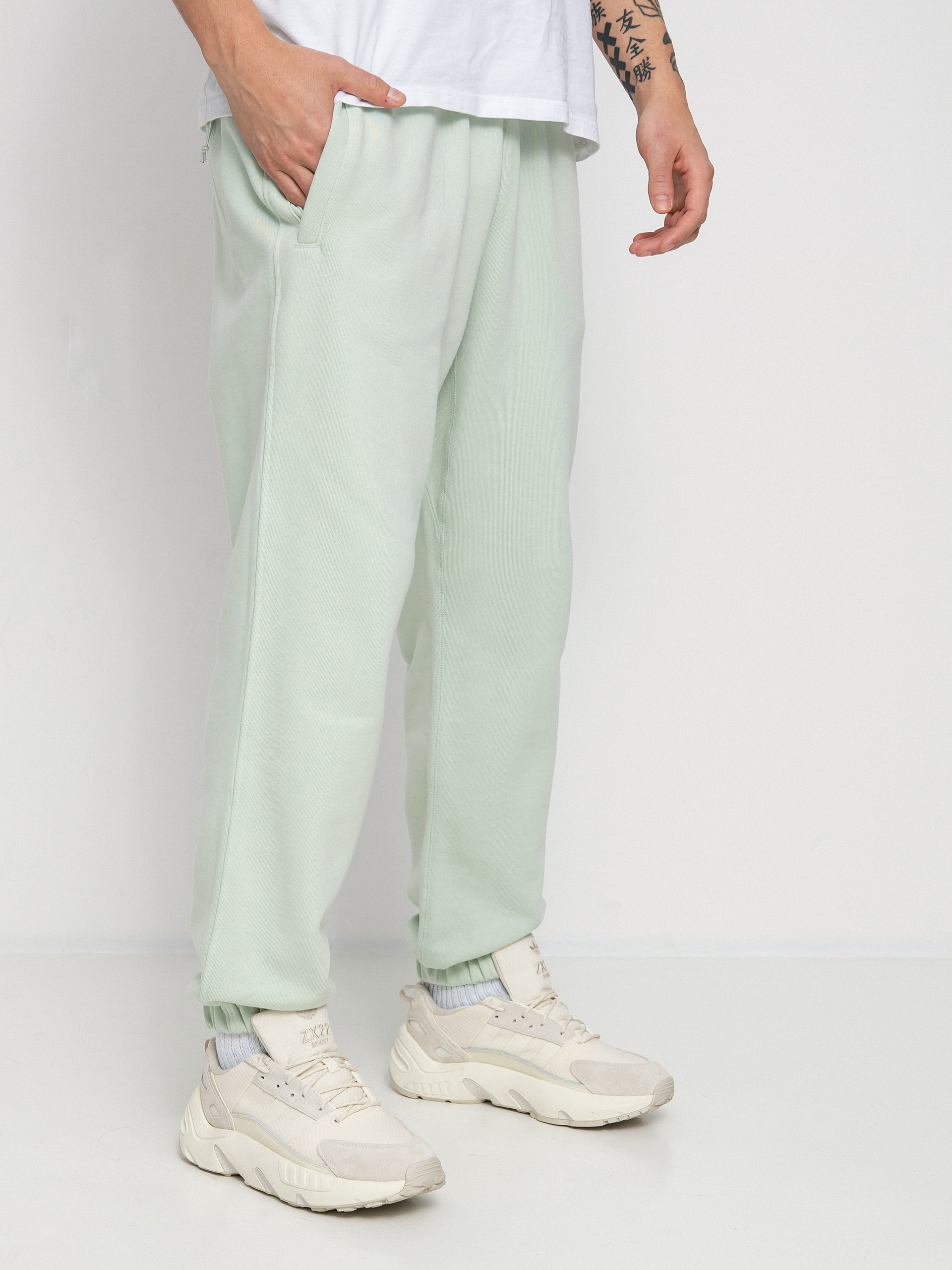 Pantaloni adidas outlet pharrell