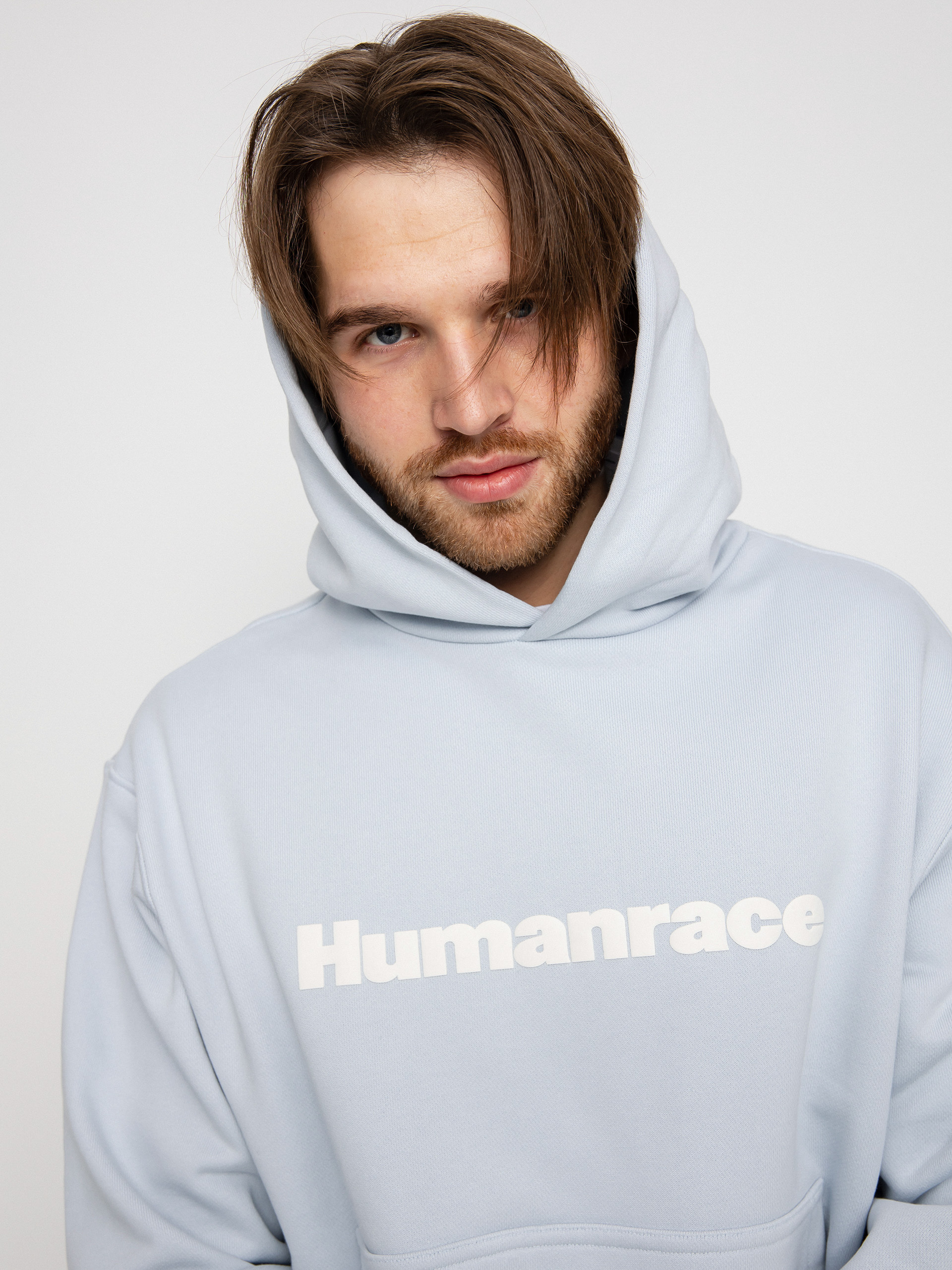 Hanorac cu glugă adidas Originals Pharrell Williams Basics HD (halblu)