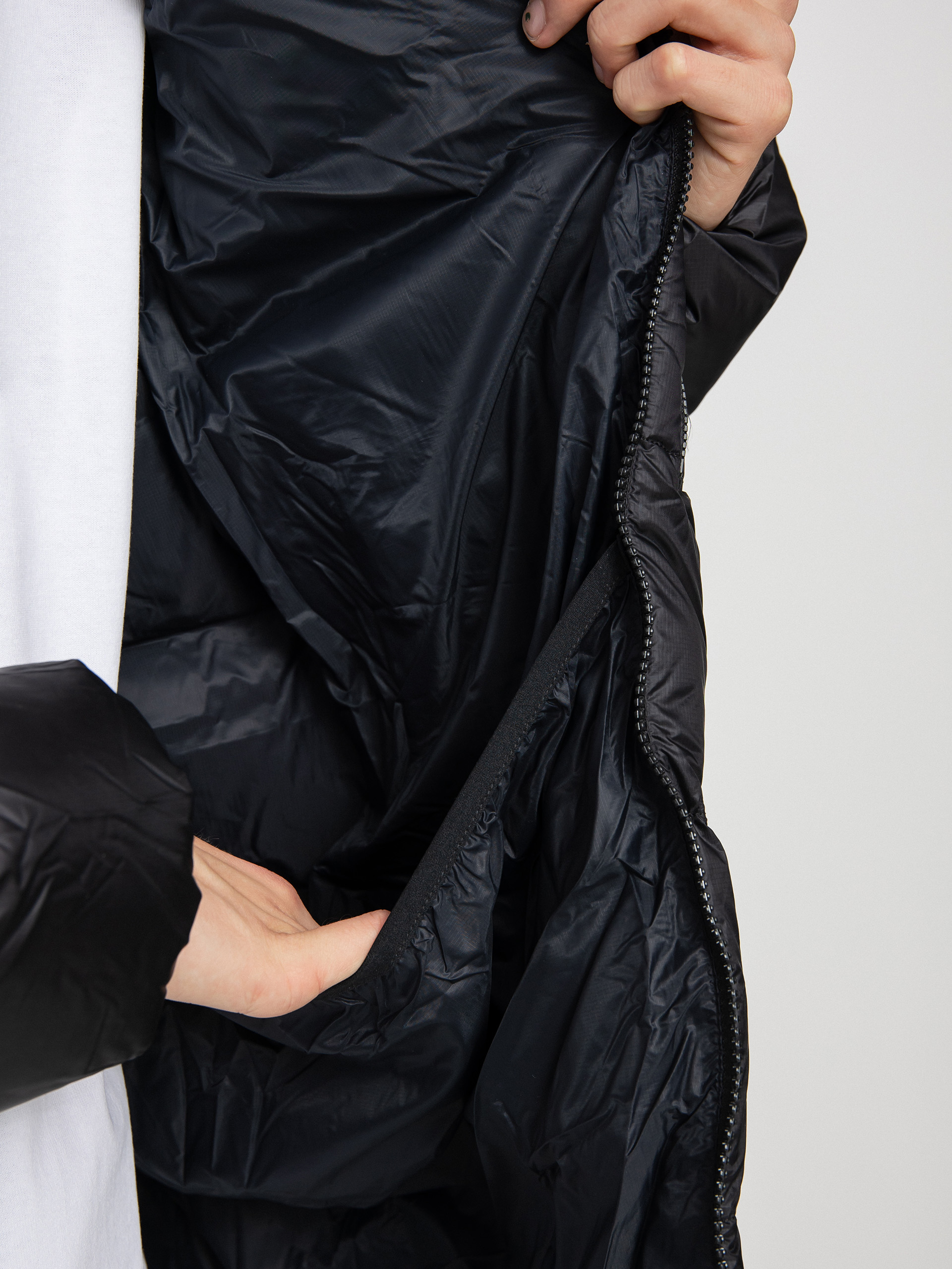 Geacă Patagonia Fitz Roy Down (black/black)