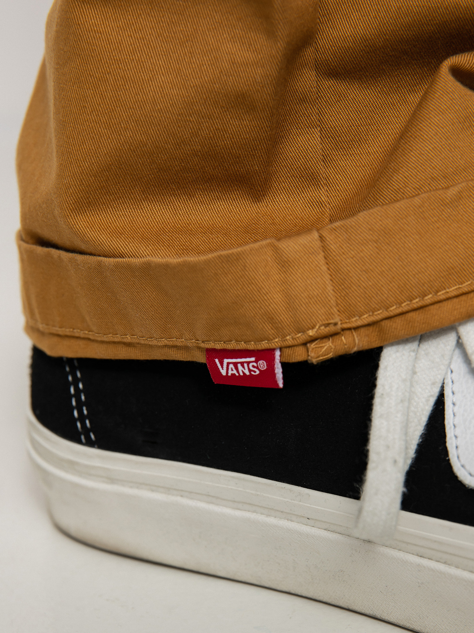 Pantaloni Vans Authentic Chino Loose Dk (bone brown)